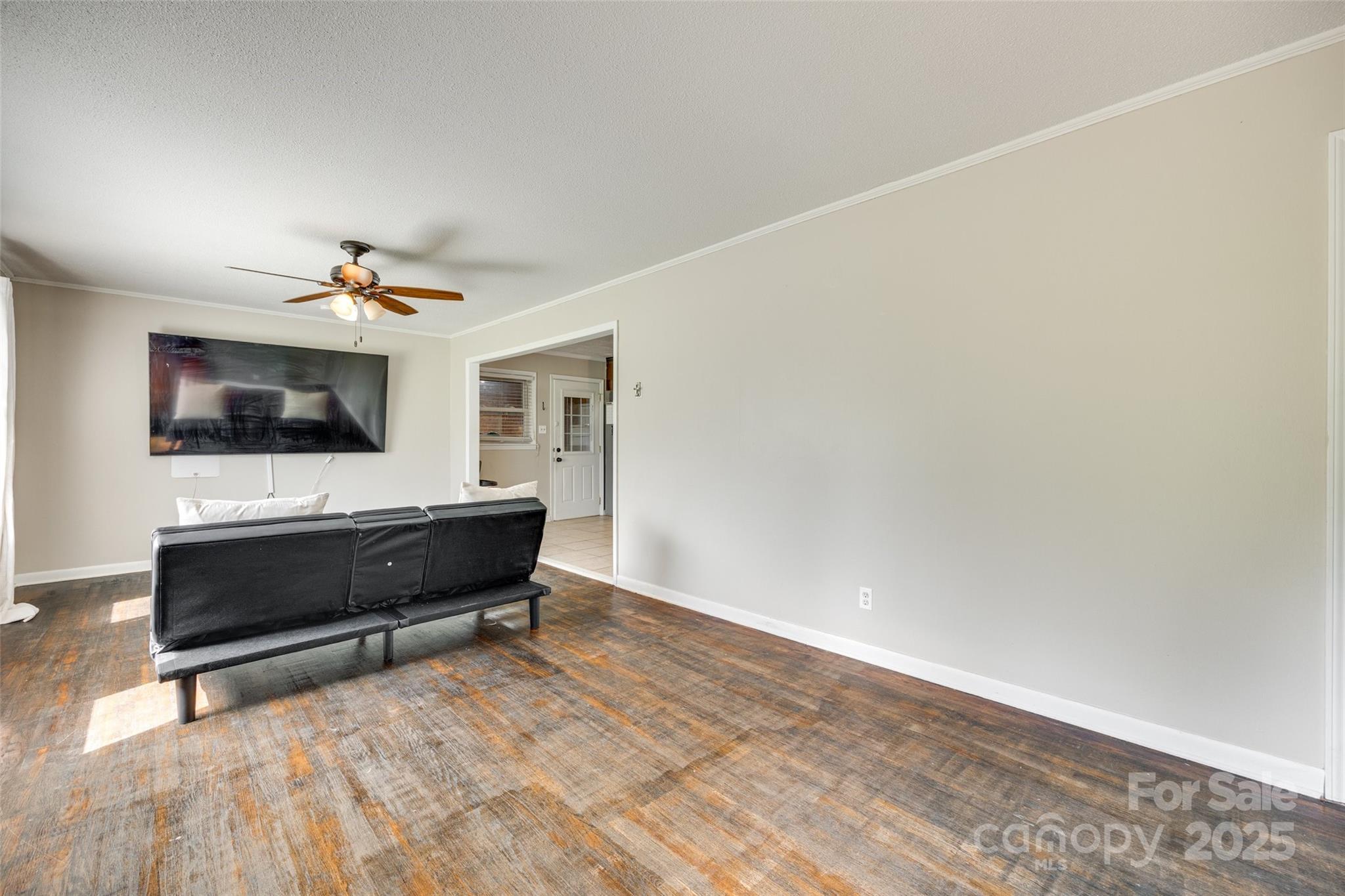 739 Springdale Road Property Photo 3