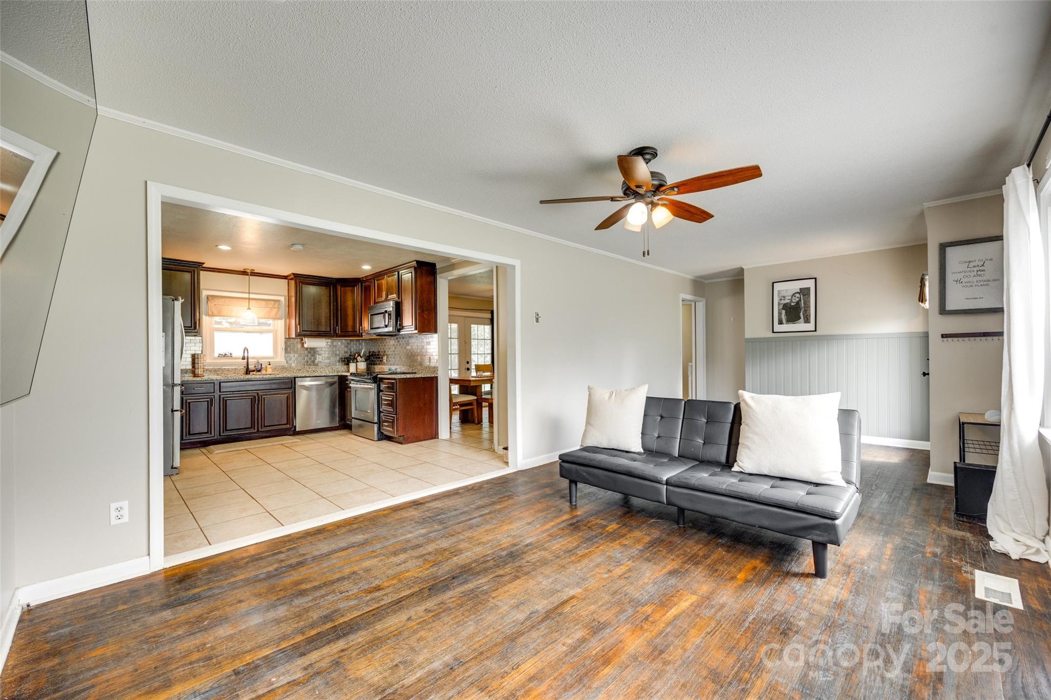 739 Springdale Road Property Photo 5