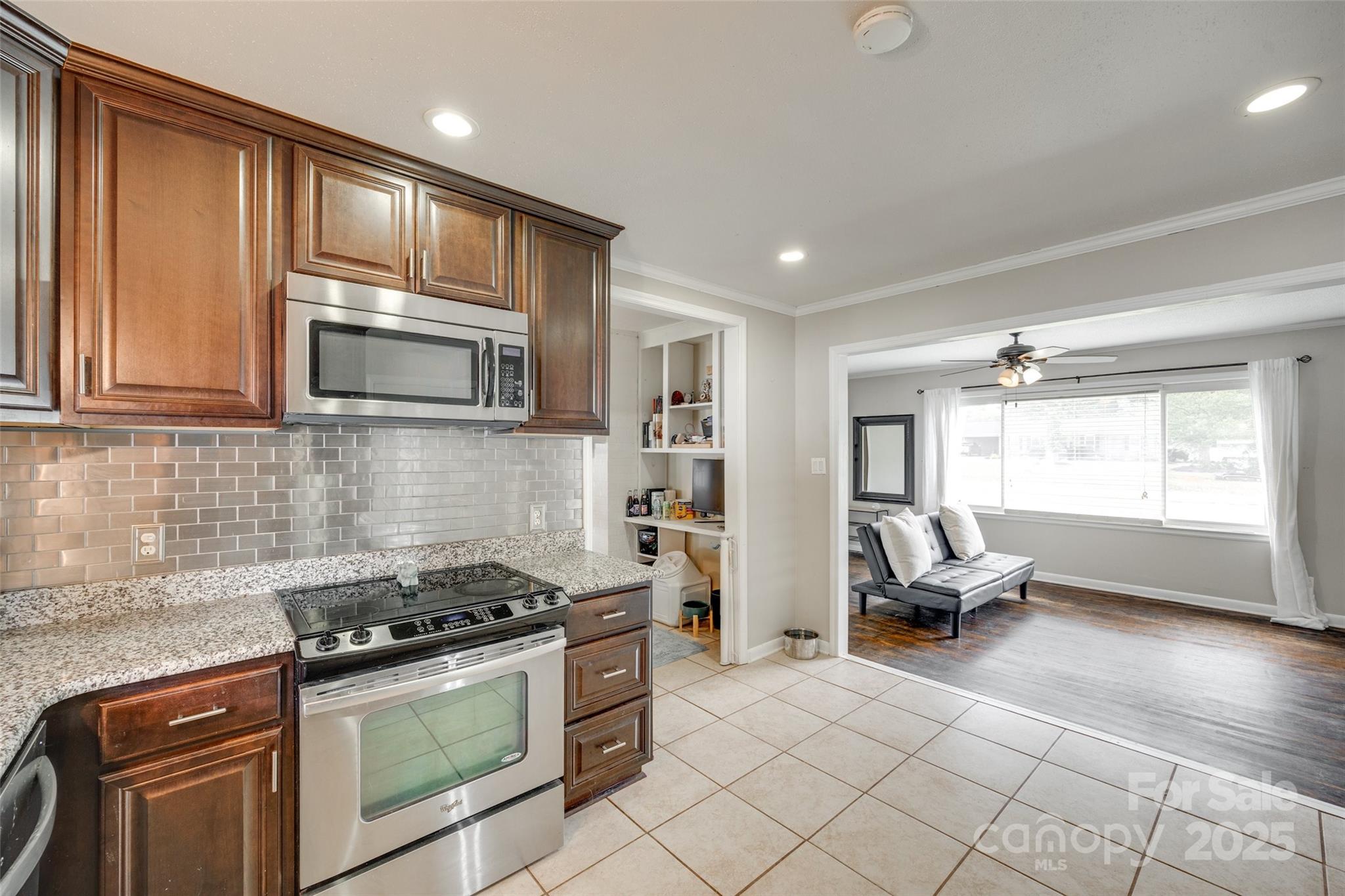 739 Springdale Road Property Photo 8