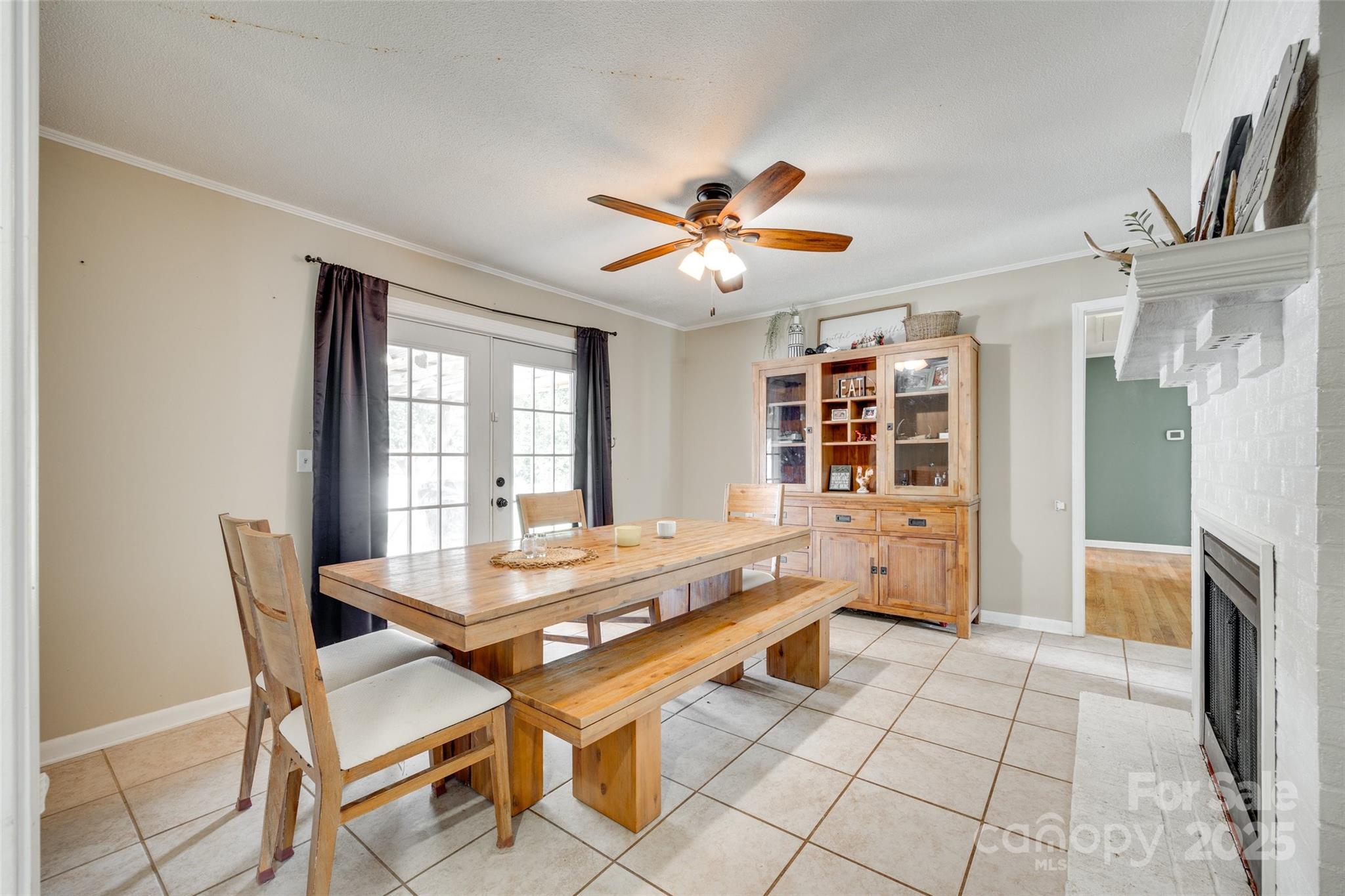 739 Springdale Road Property Photo 10