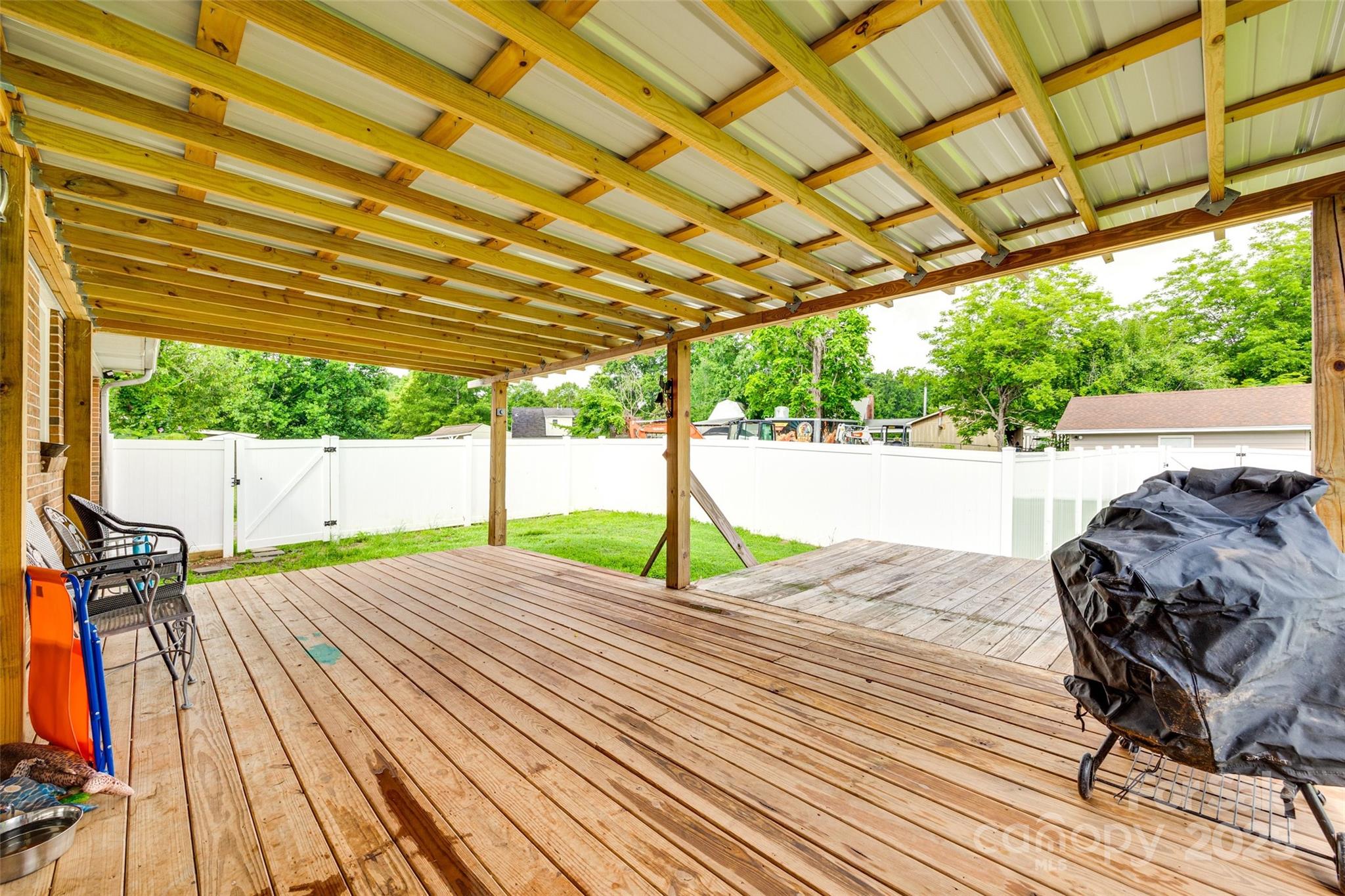 739 Springdale Road Property Photo 22