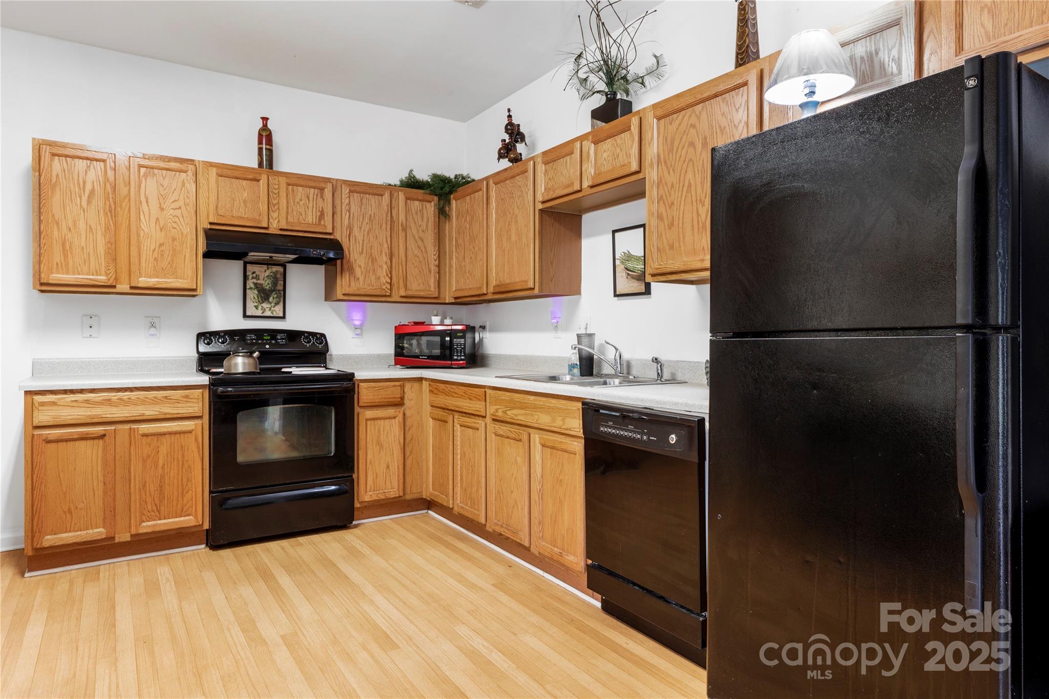 7138 Somerset Springs Drive Property Photo 5