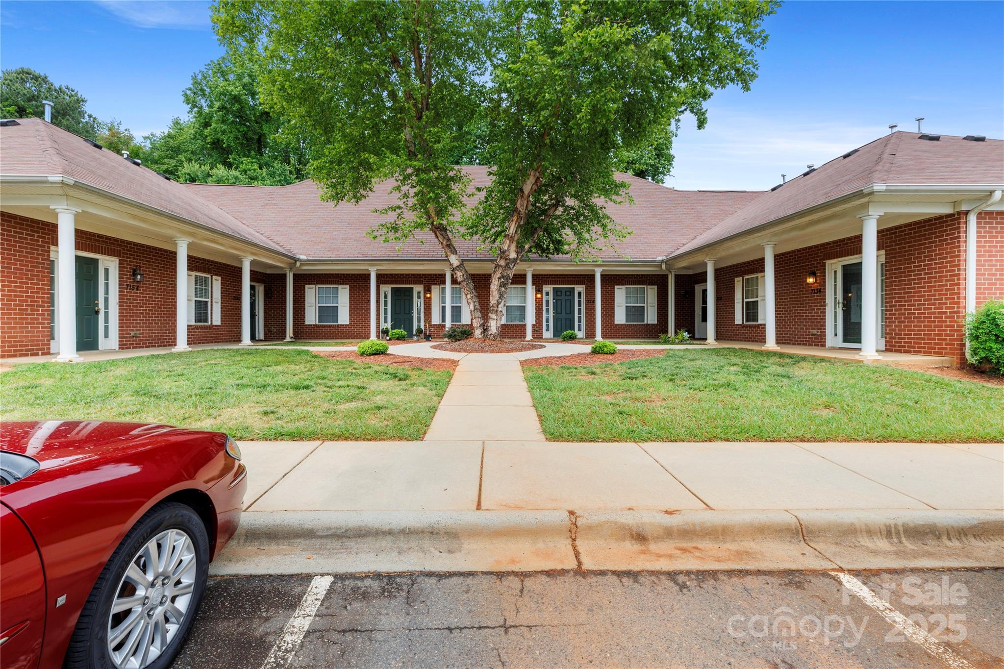 7138 Somerset Springs Drive Property Photo 17