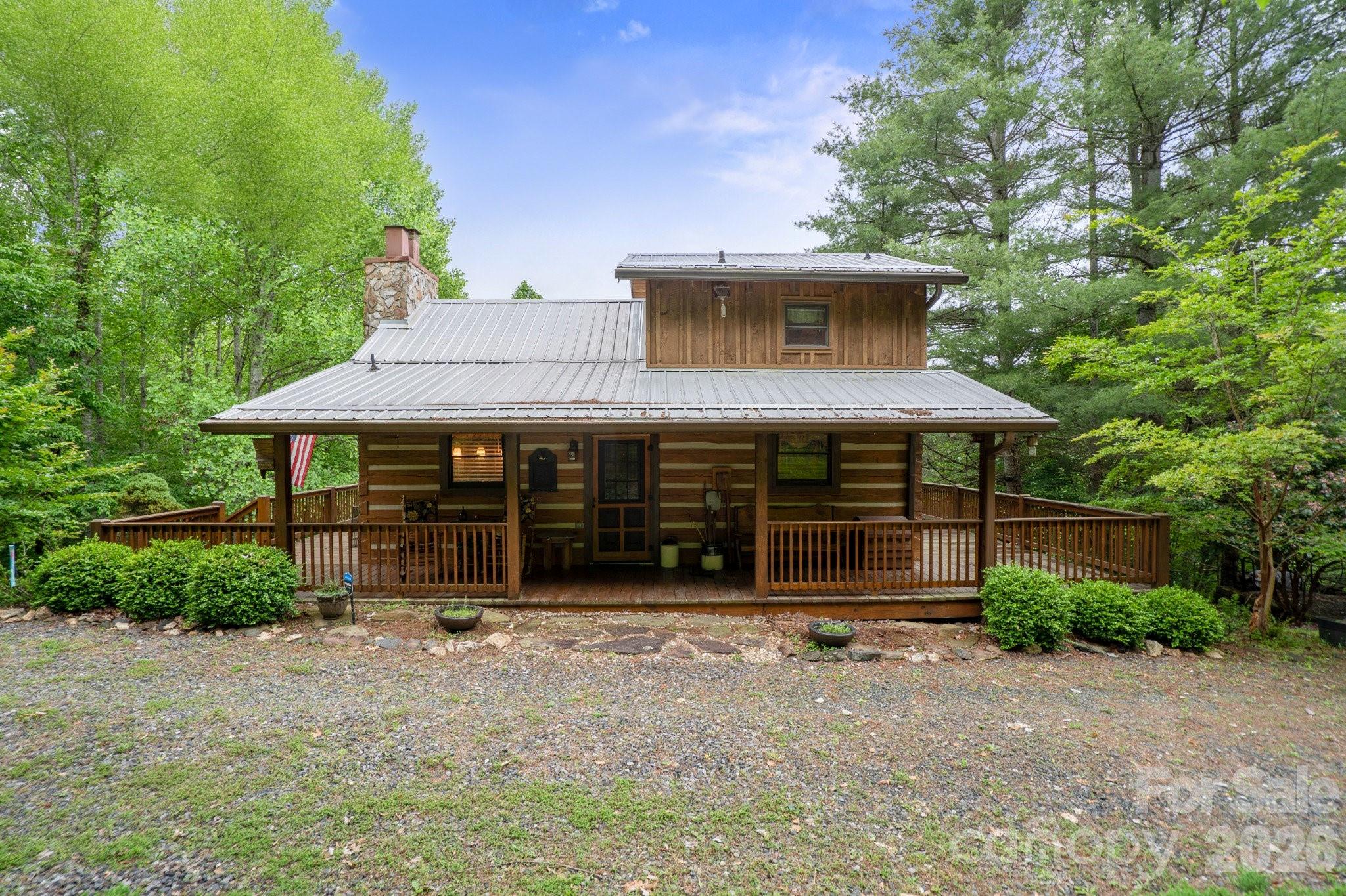 710 River Hills Road Property Photo 1
