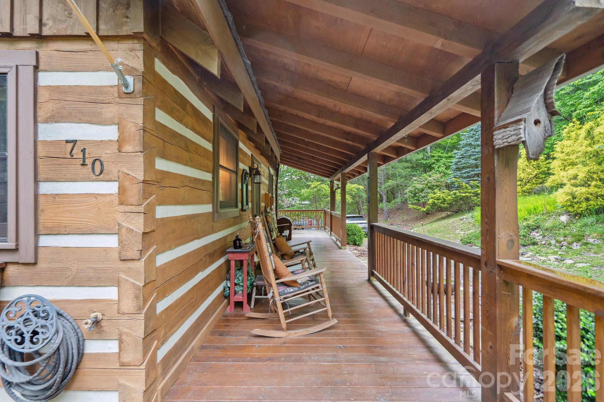 710 River Hills Road Property Photo 2