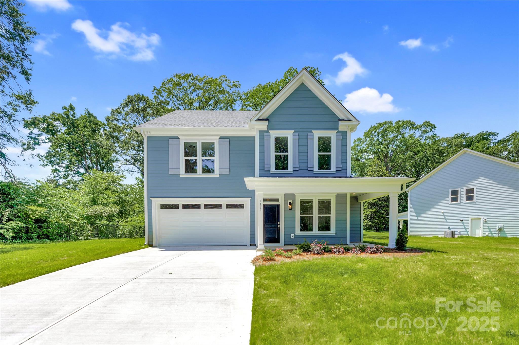 1651 Carolina Circle Property Photo 1