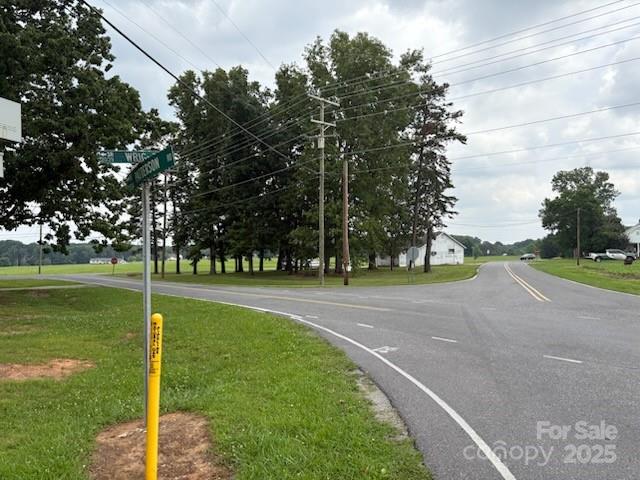 663 Oak Grove Road Property Photo 8