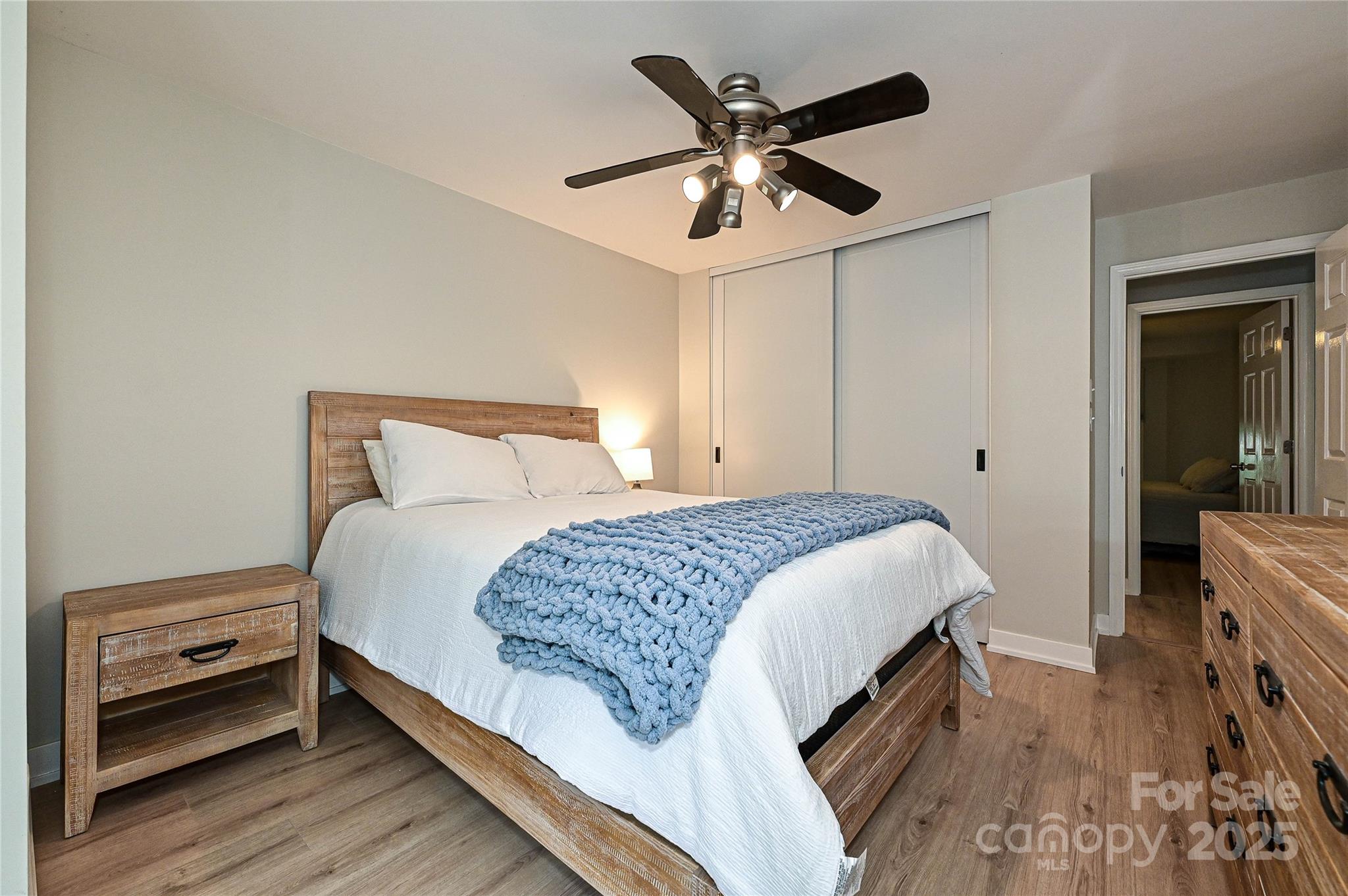 433-68 W 8th Street Property Photo 14