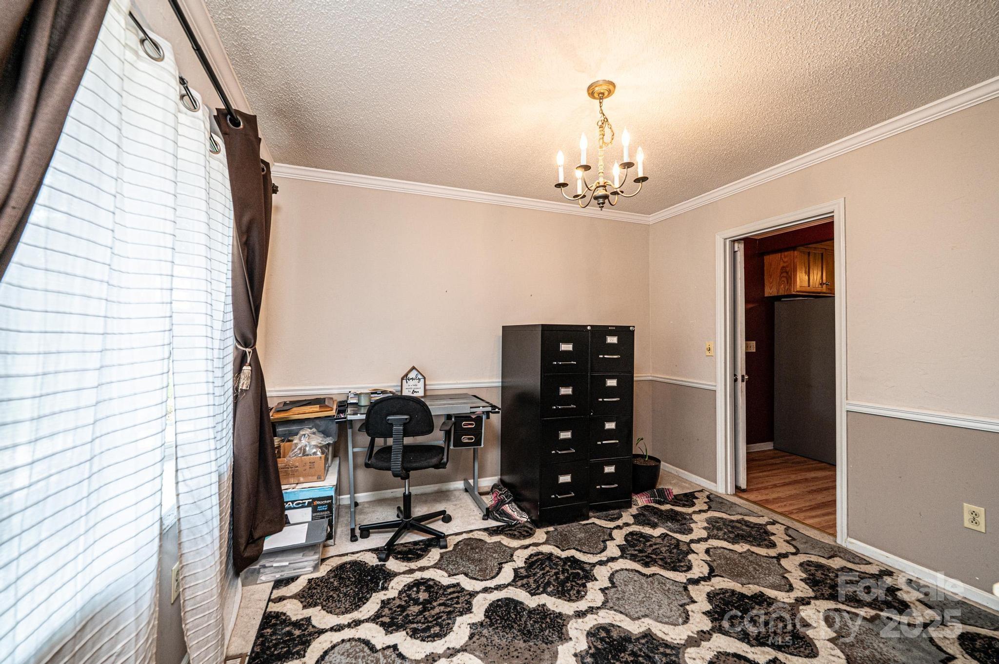 5516 Northwood Drive Property Photo 4