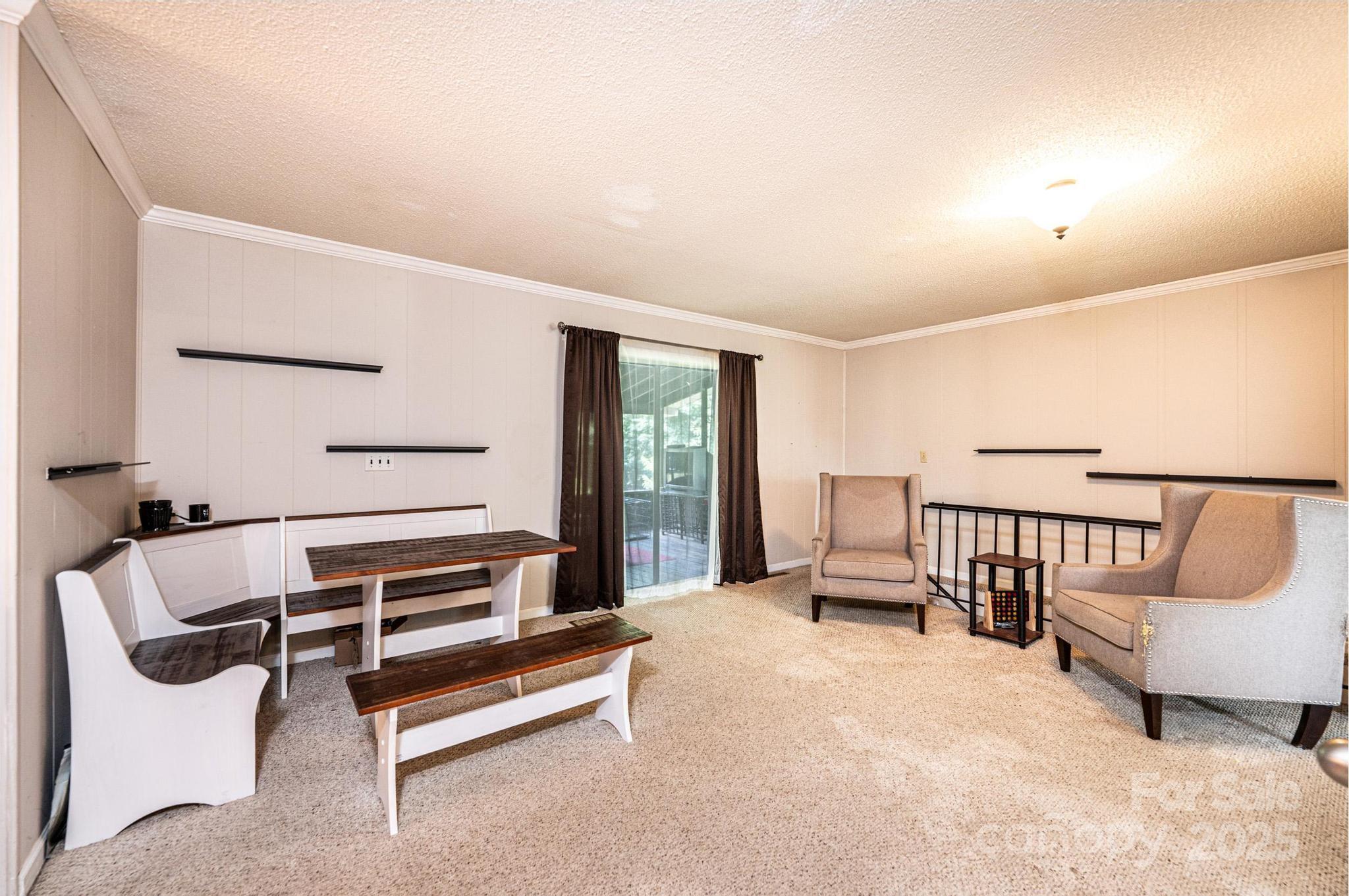 5516 Northwood Drive Property Photo 7