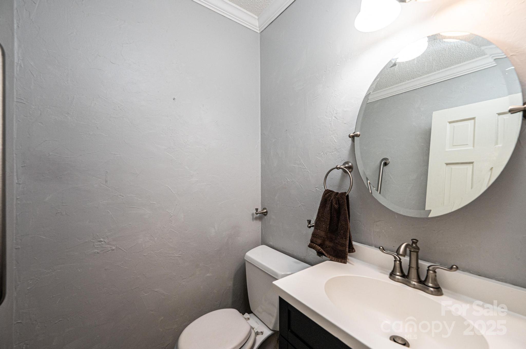 5516 Northwood Drive Property Photo 11