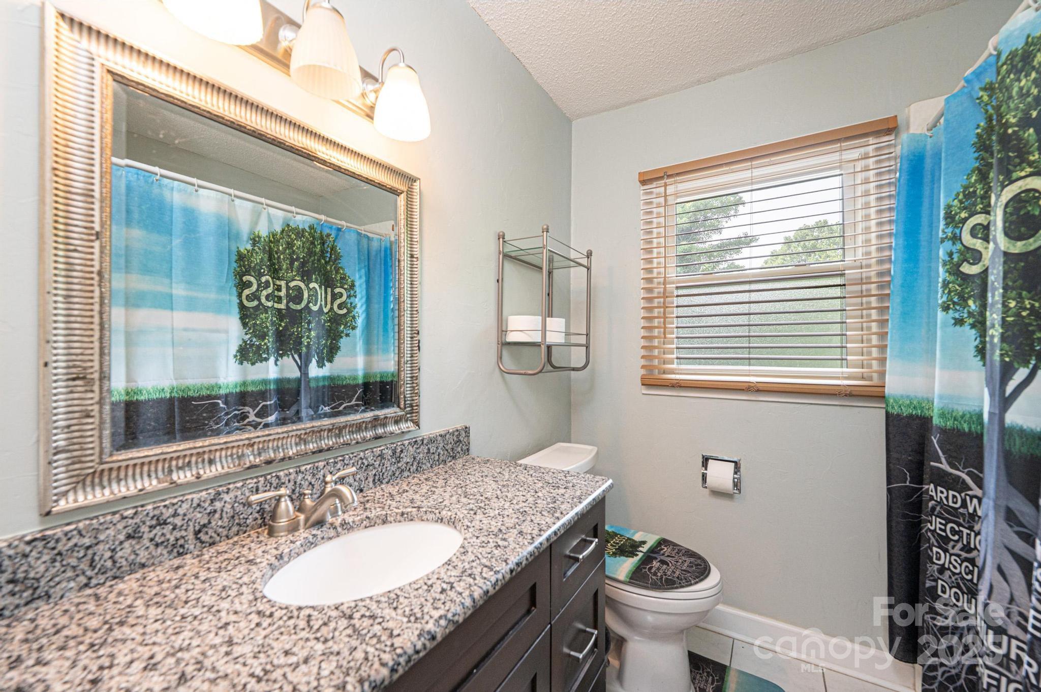 5516 Northwood Drive Property Photo 16