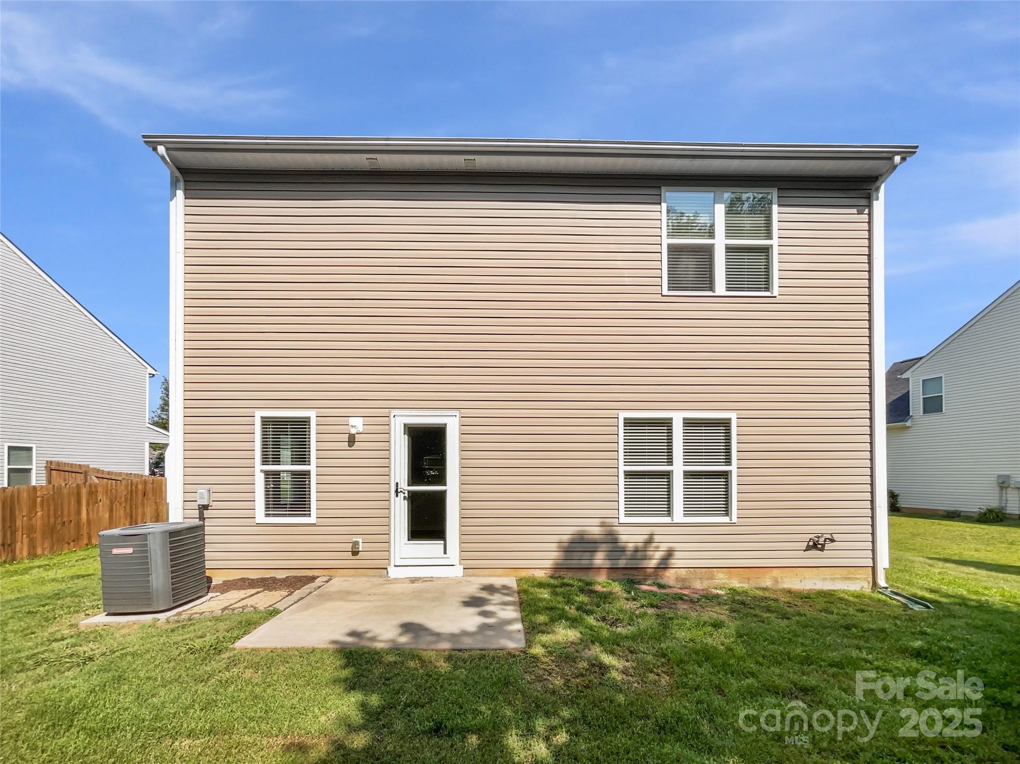 108 Greenway View Court Property Photo 8