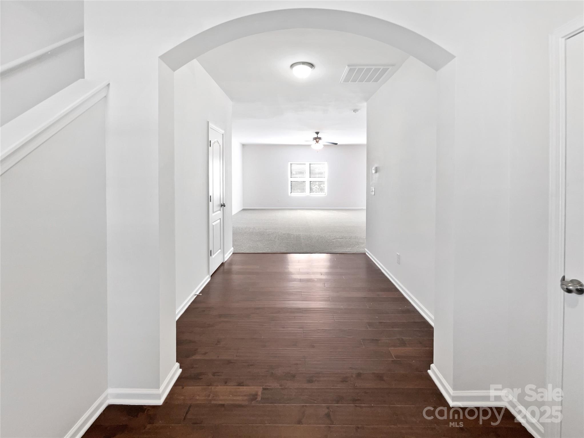 108 Greenway View Court Property Photo 9