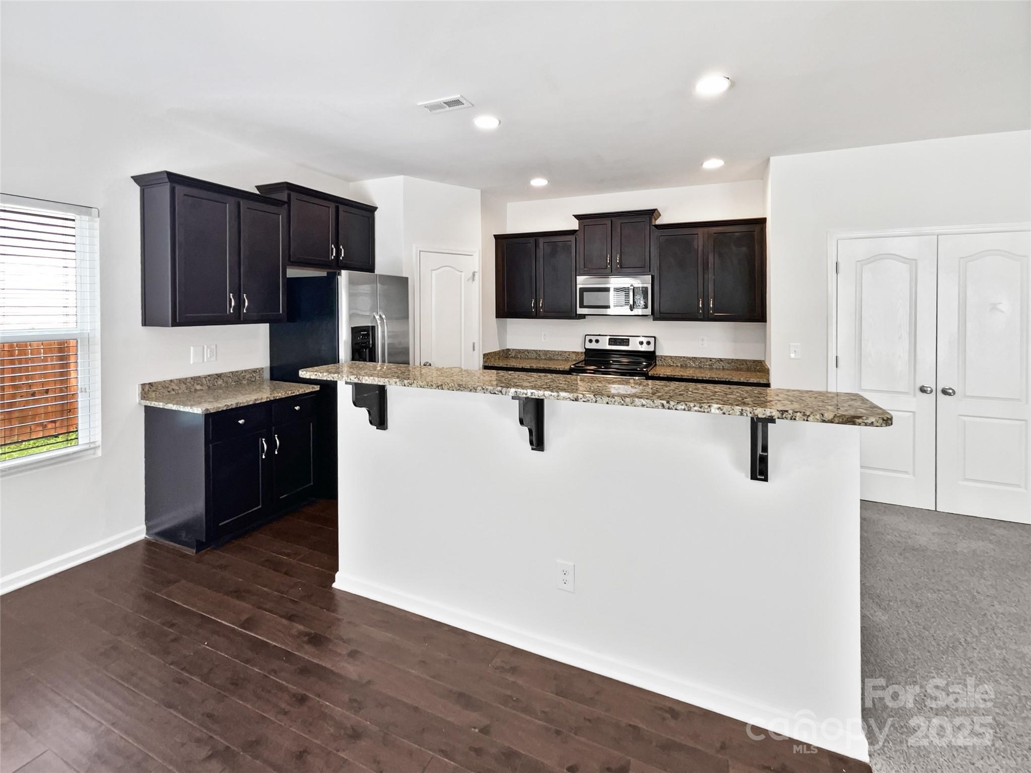 108 Greenway View Court Property Photo 13