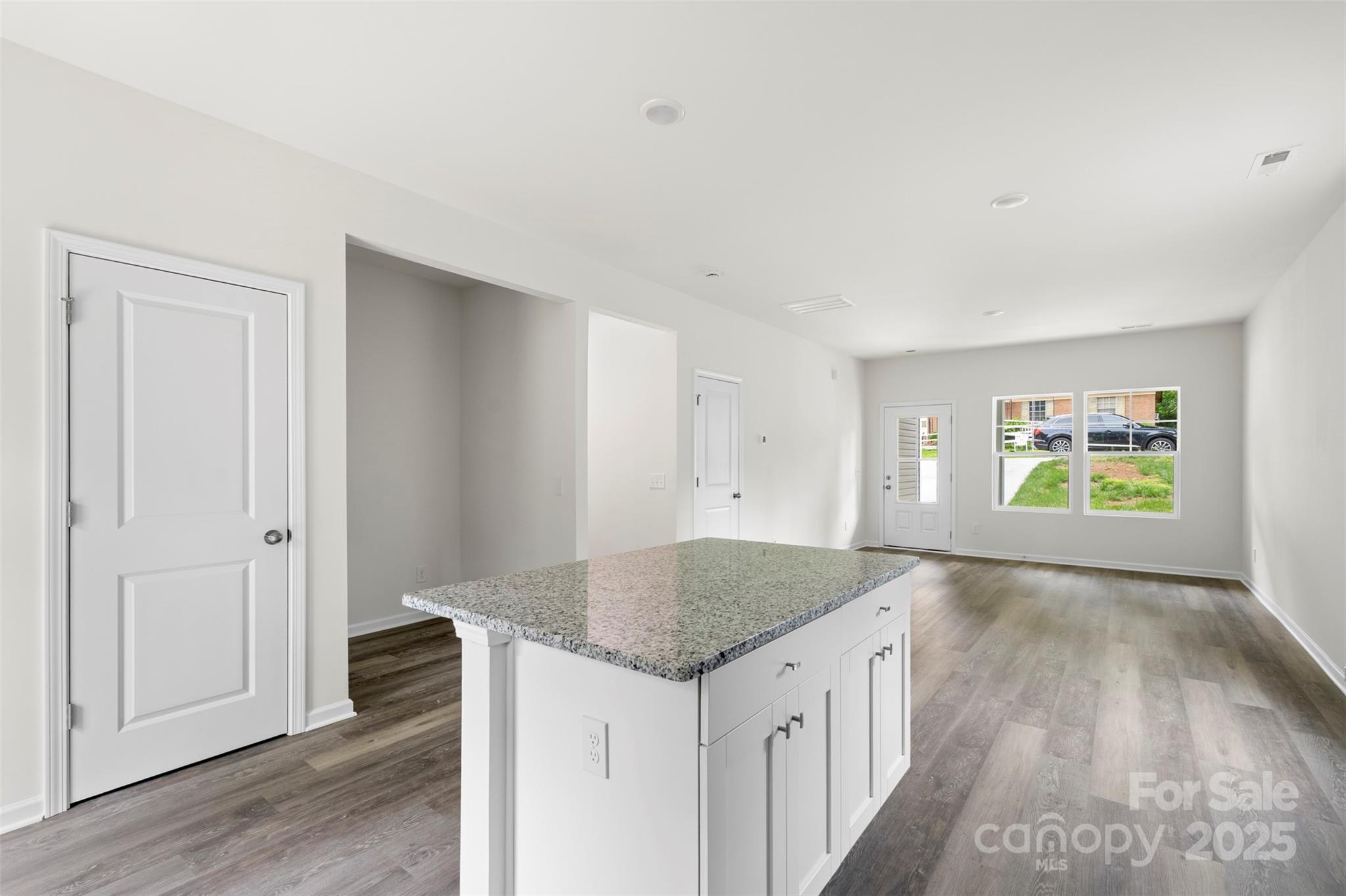 510 3rd Street Property Photo 15