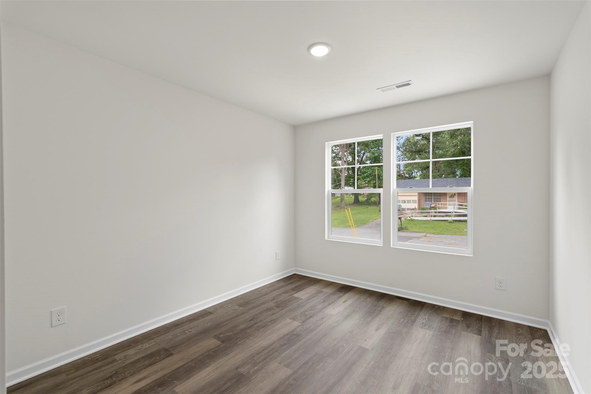 510 3rd Street Property Photo 29