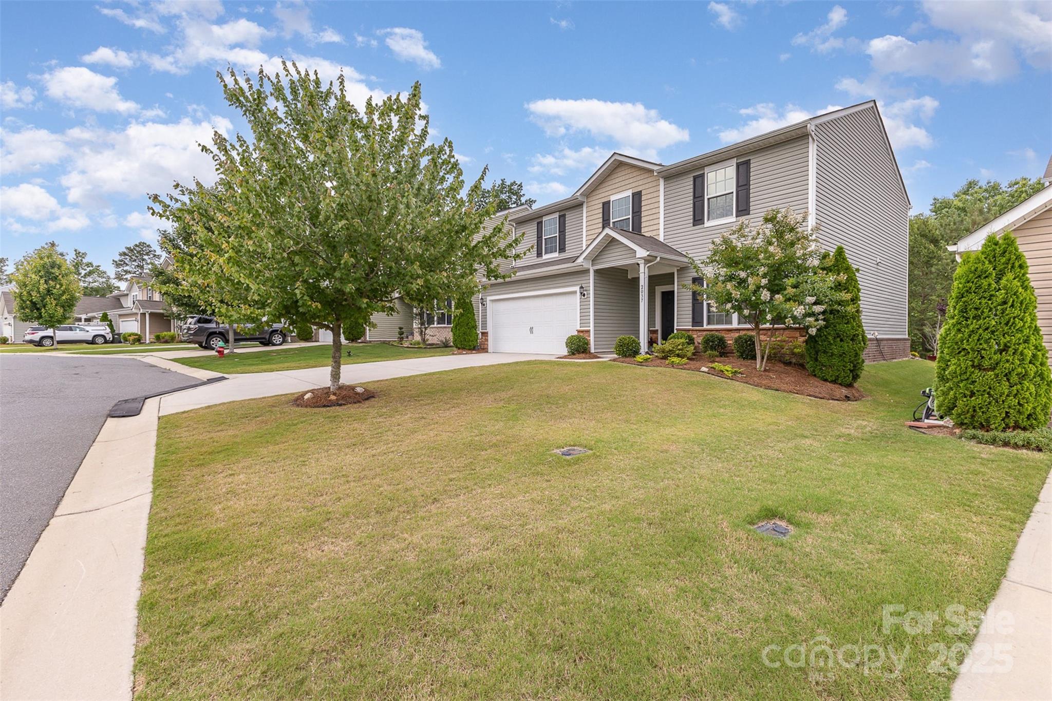 2037 Christopher Wood Court Property Photo 3