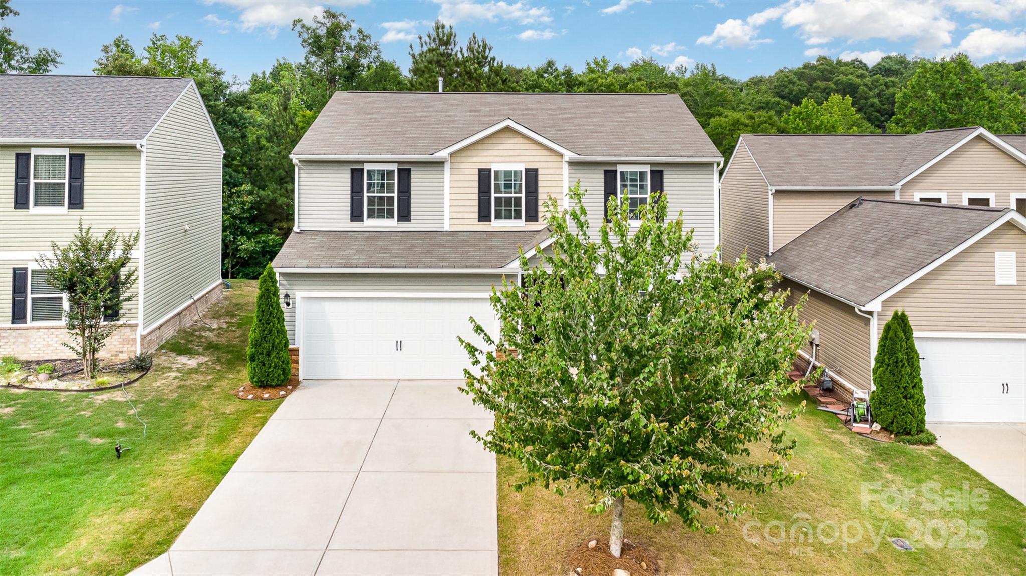 2037 Christopher Wood Court Property Photo 4