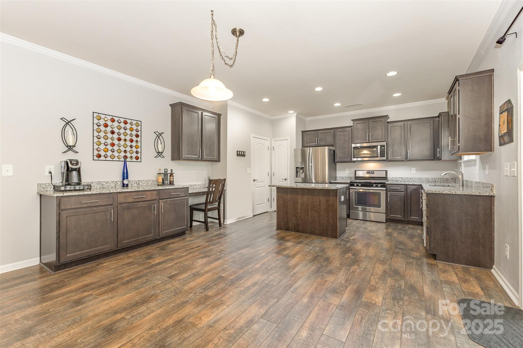 2037 Christopher Wood Court Property Photo 10