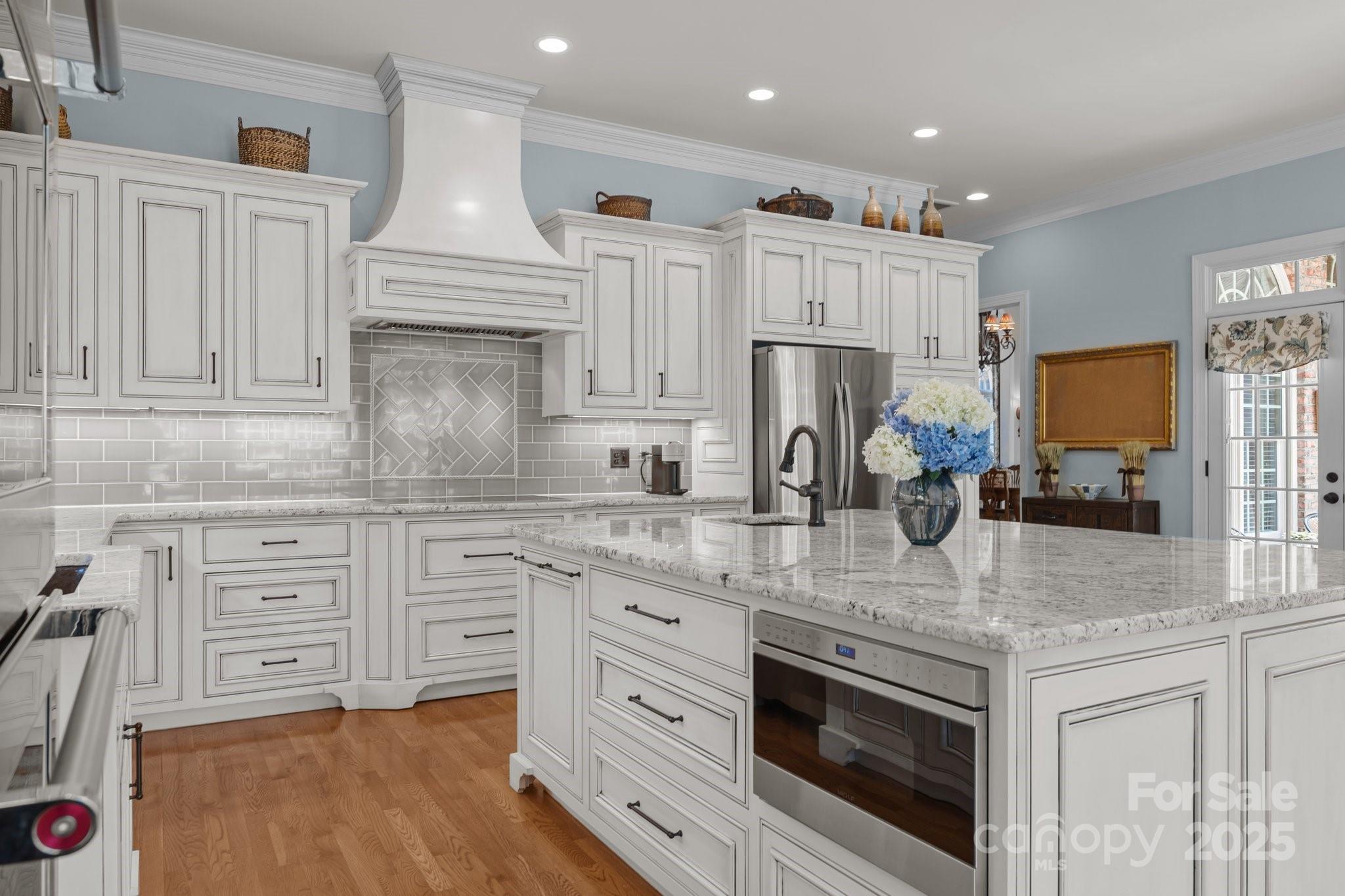 1629 Southpoint Lane Property Photo 5