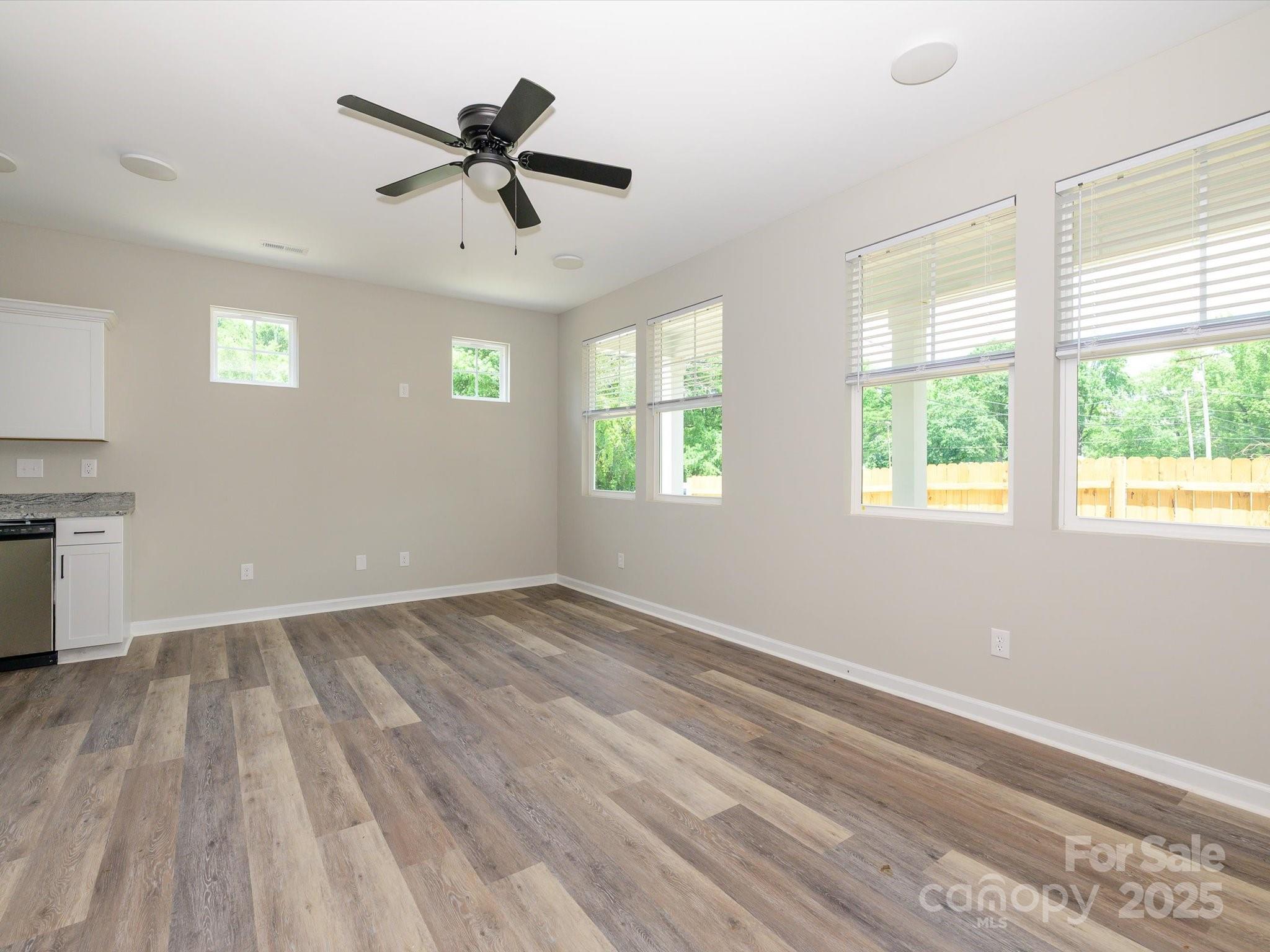 102 Mobley Street Property Photo 5