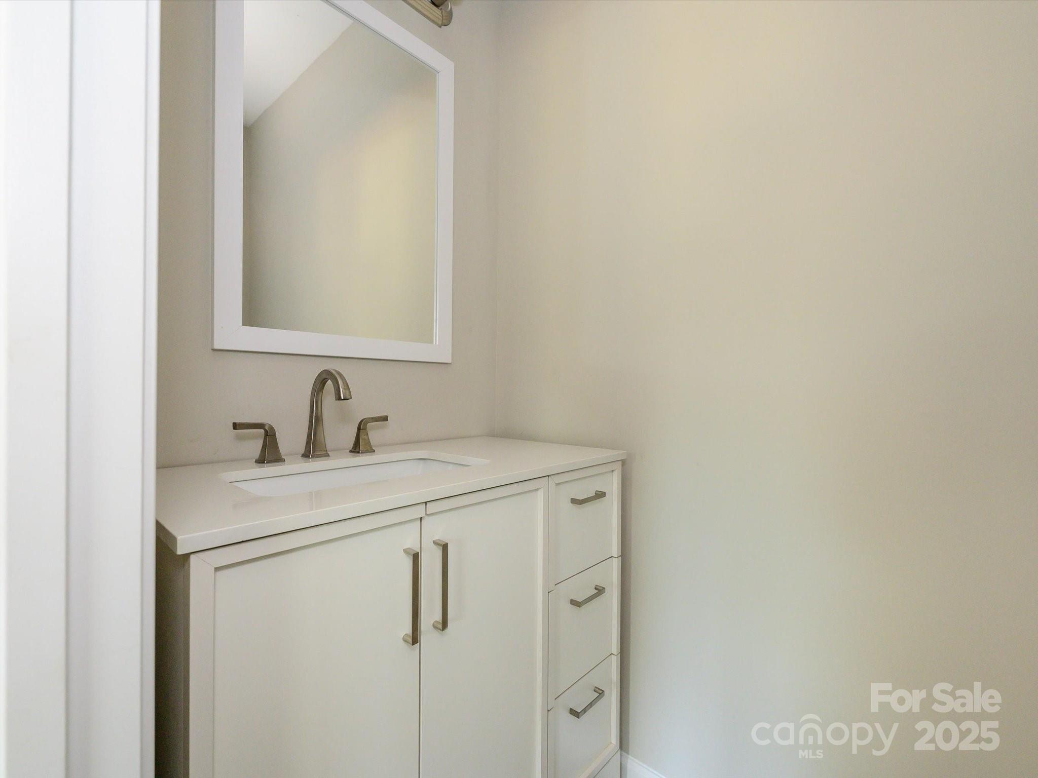 102 Mobley Street Property Photo 11