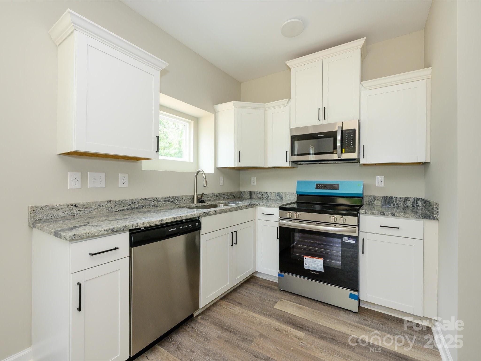102 Mobley Street Property Photo 25