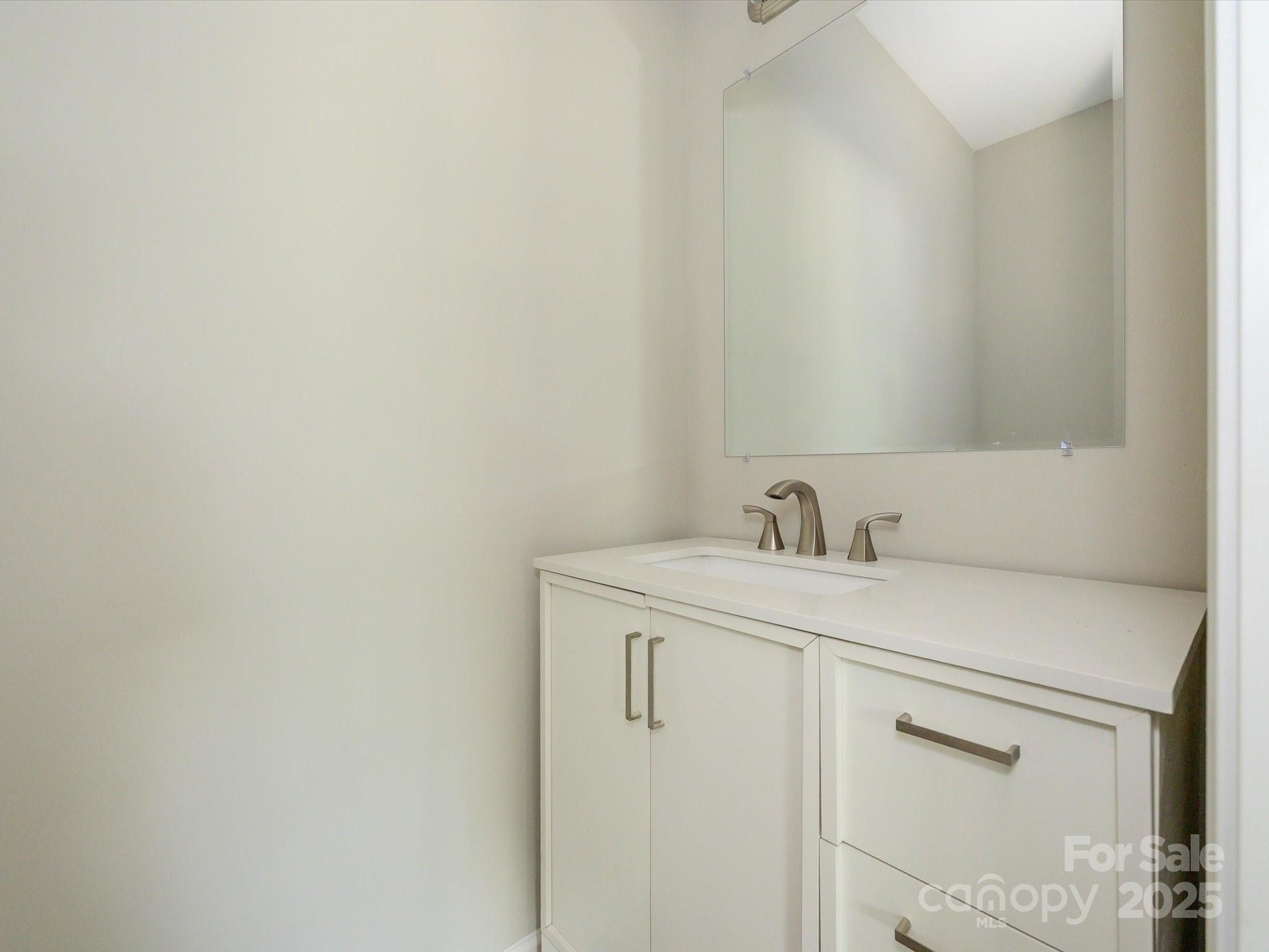 102 Mobley Street Property Photo 28