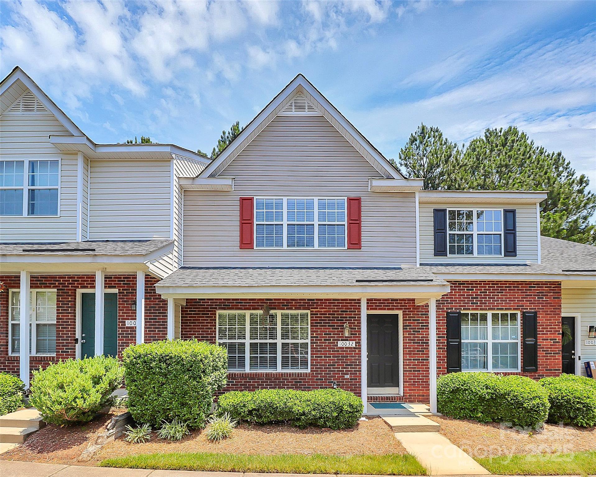 10032 Pergola View Court Property Photo 1
