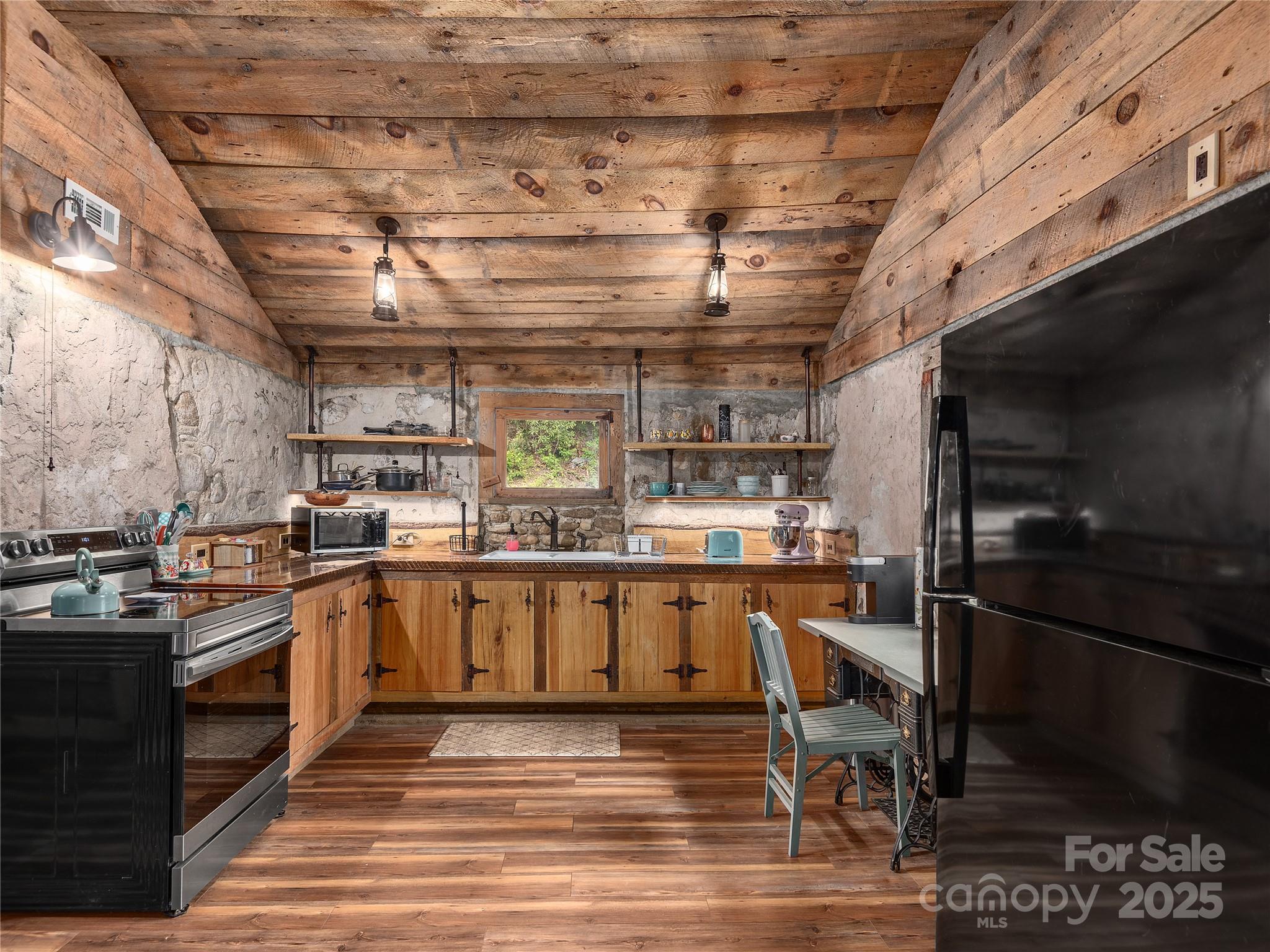 14715 Cruso Road Property Photo 16