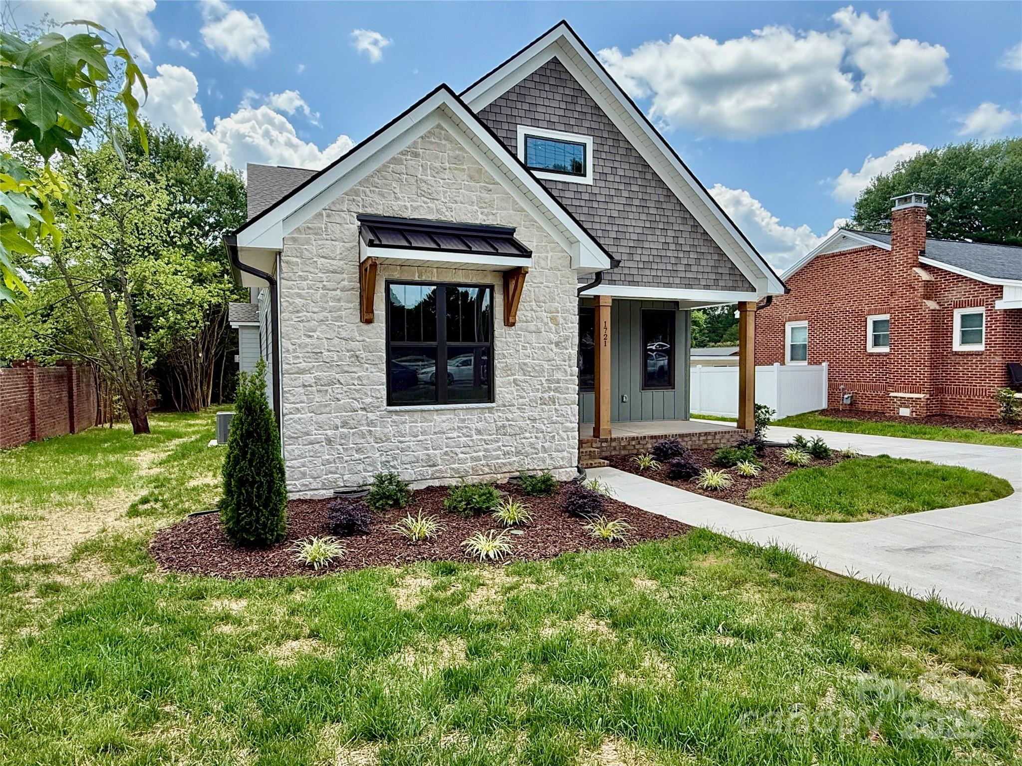 1721 S New Hope Road Property Photo 39