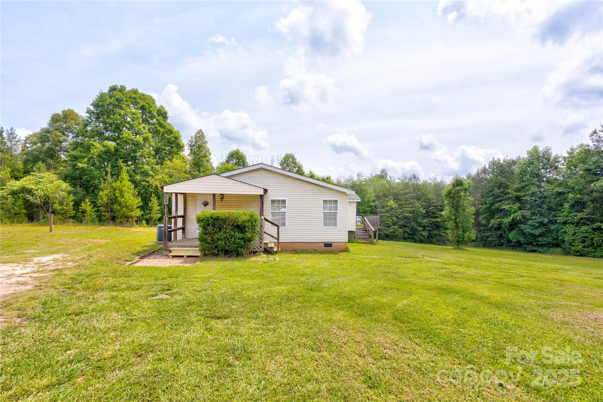 4630 Irish Potato Road Property Photo 1