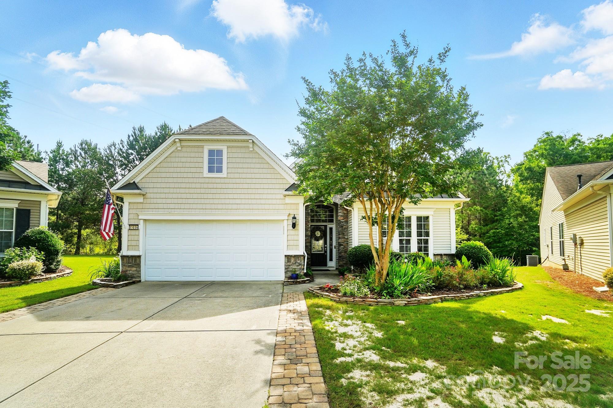 15116 Legend Oaks Court Property Photo 1