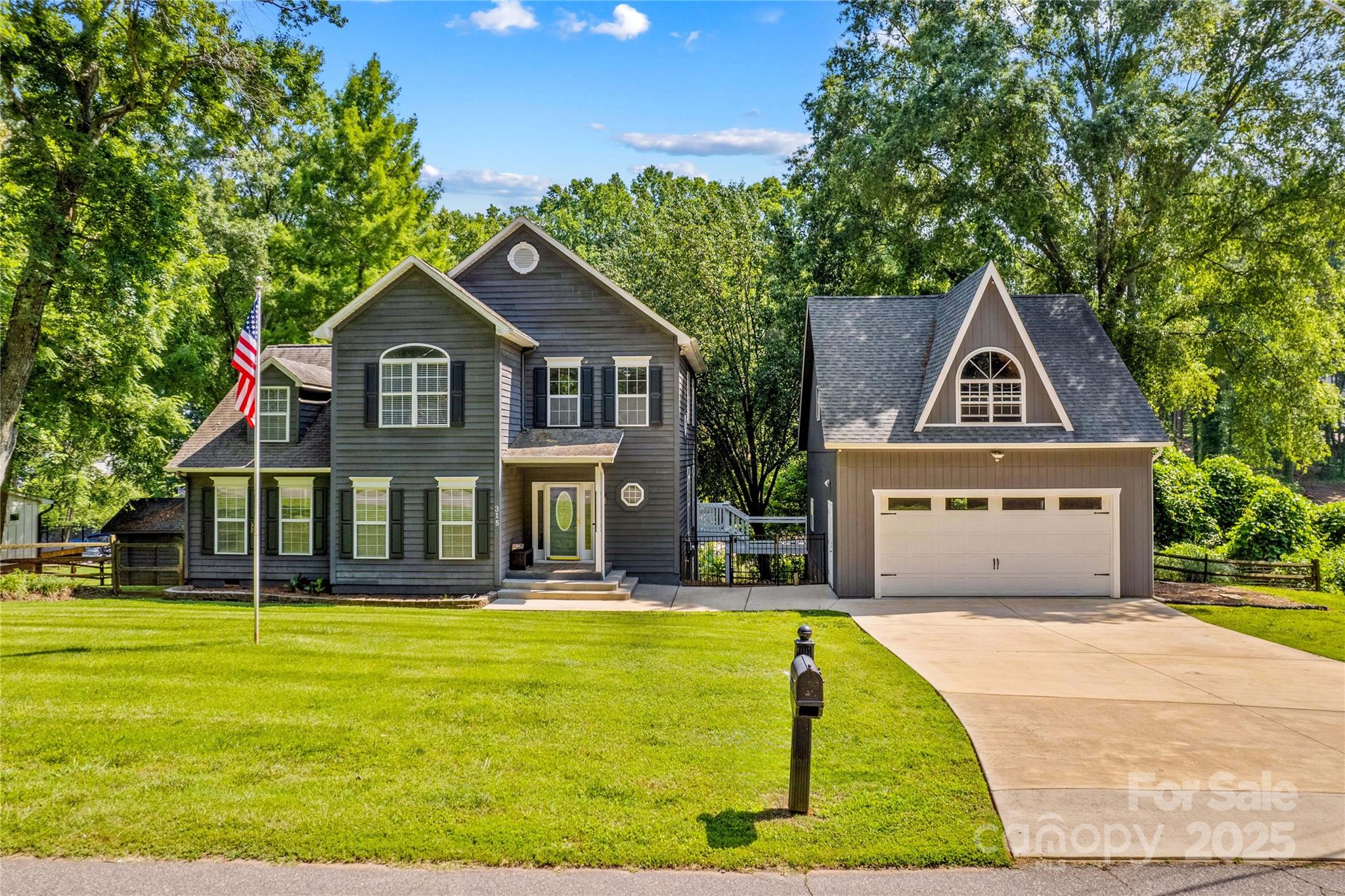 315 Wood Duck Loop Property Photo 1