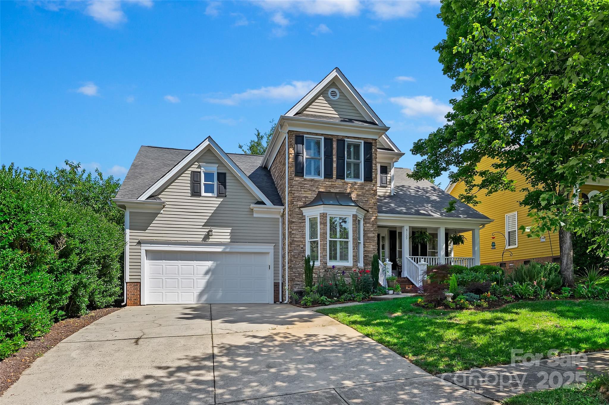 8109 Hawk Crest Court Property Photo 1