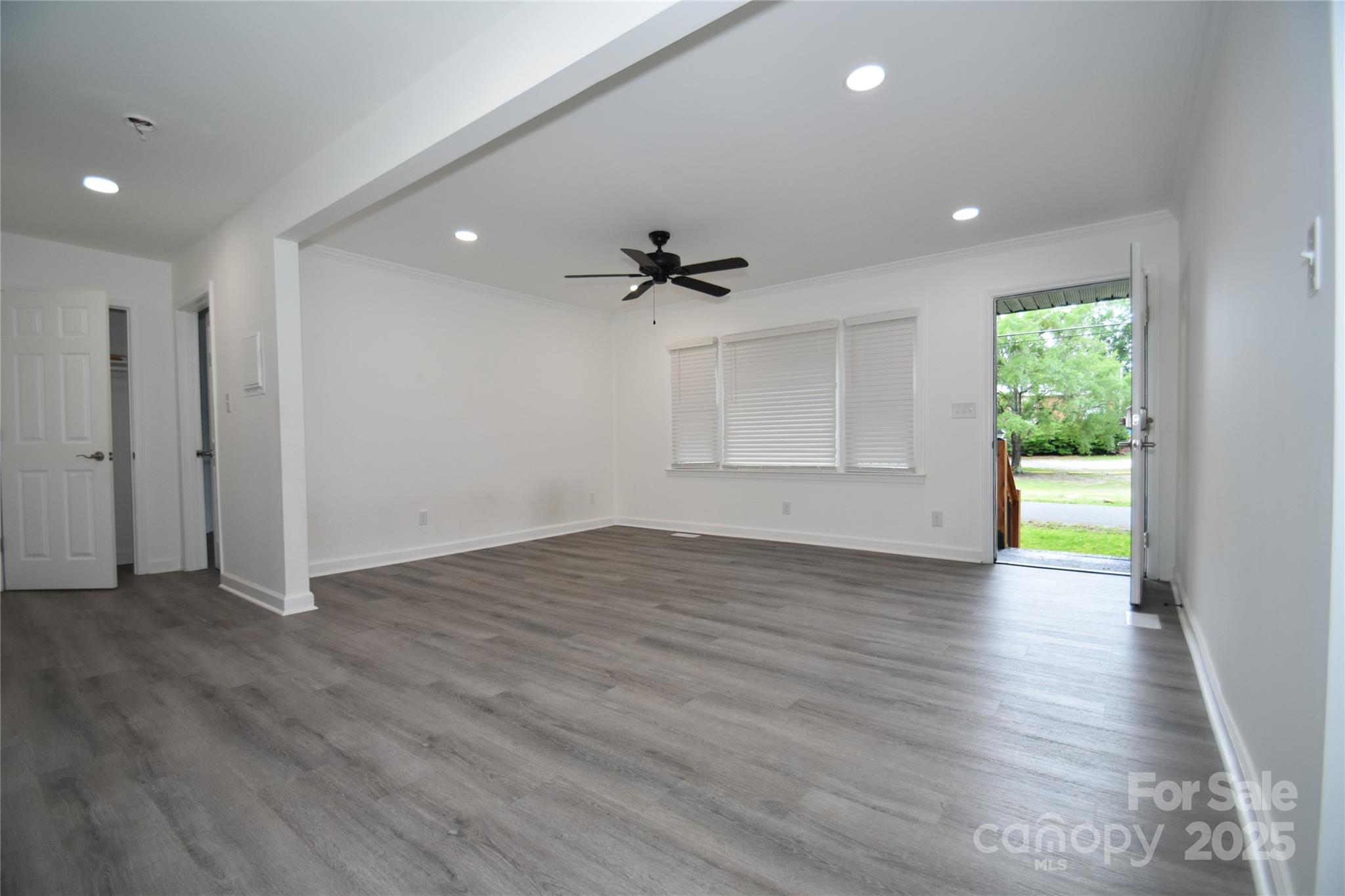 706 Mcintyre Street Property Photo 11