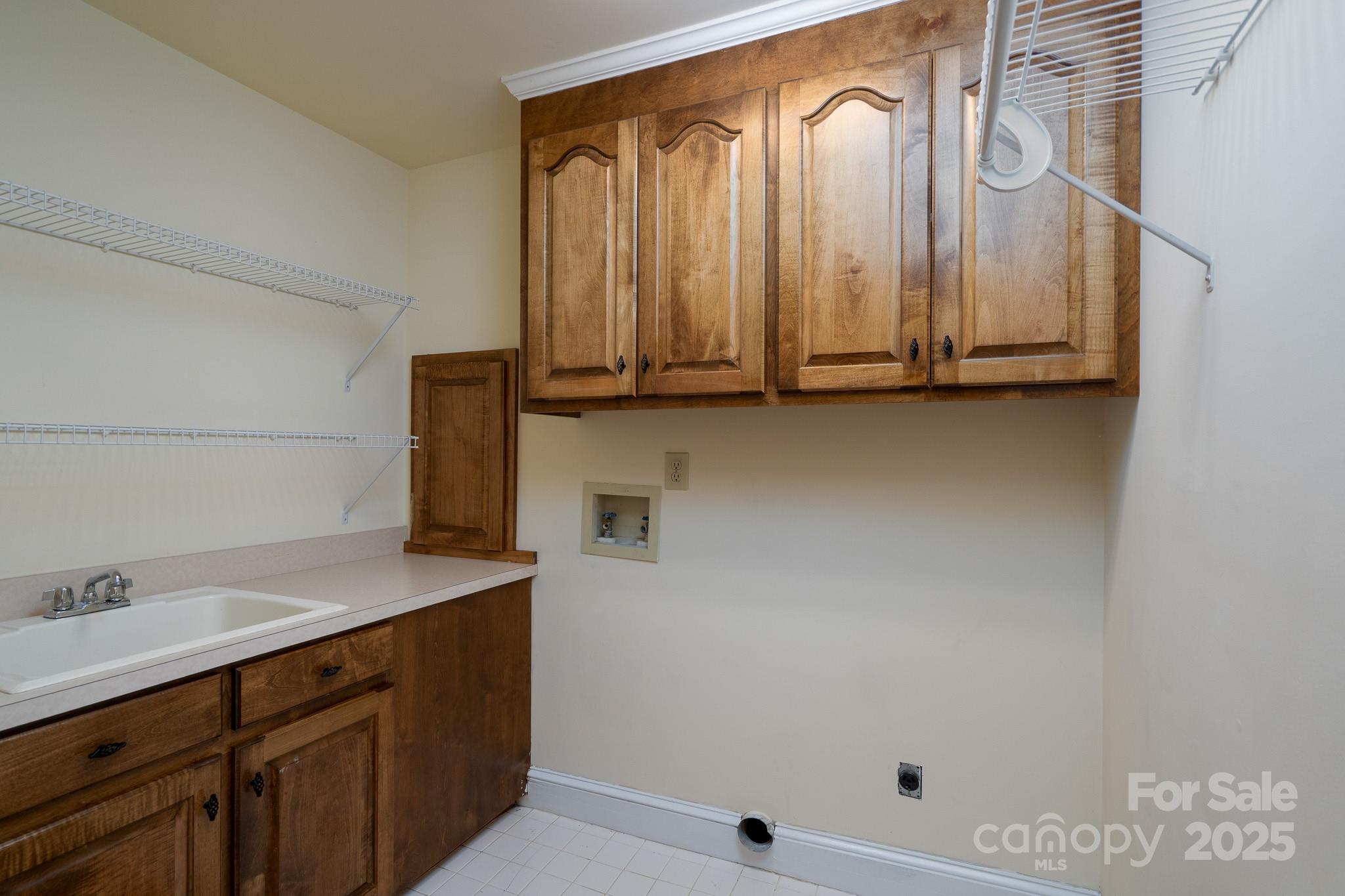 4672 Snow Drive Property Photo 29