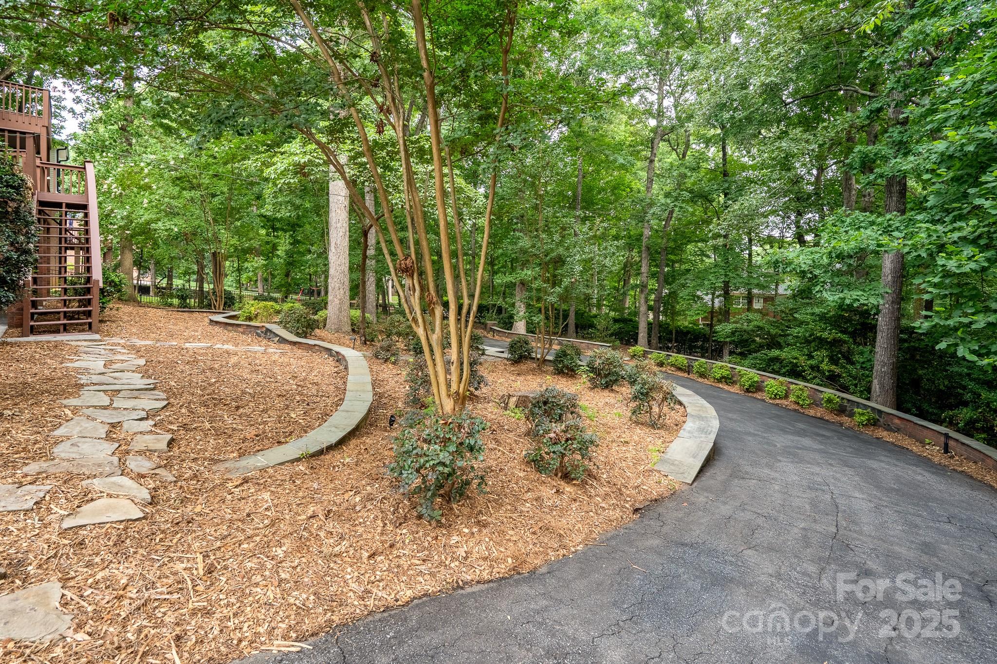 4672 Snow Drive Property Photo 45