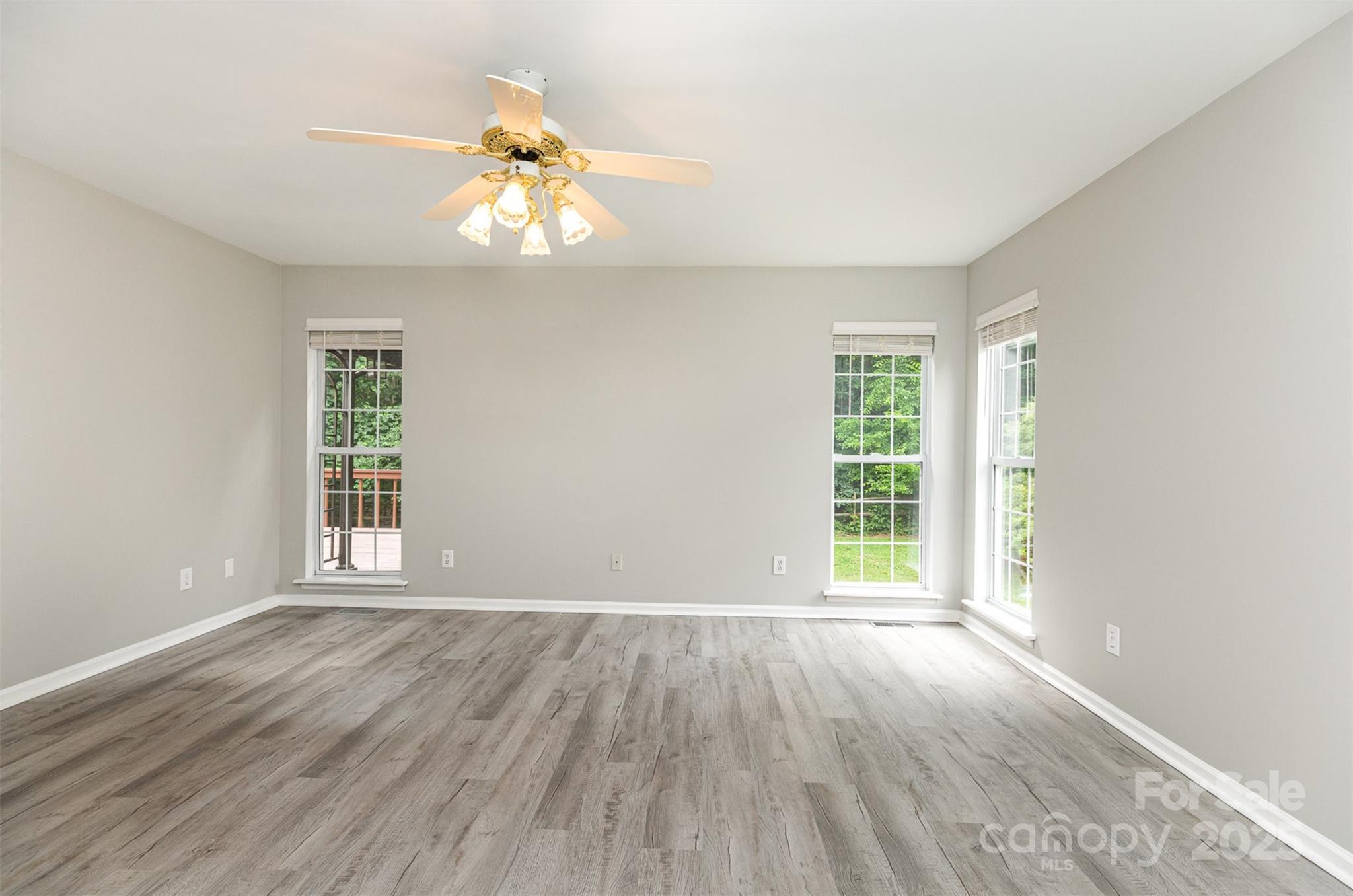 270 Kilmer Lane Property Photo 14