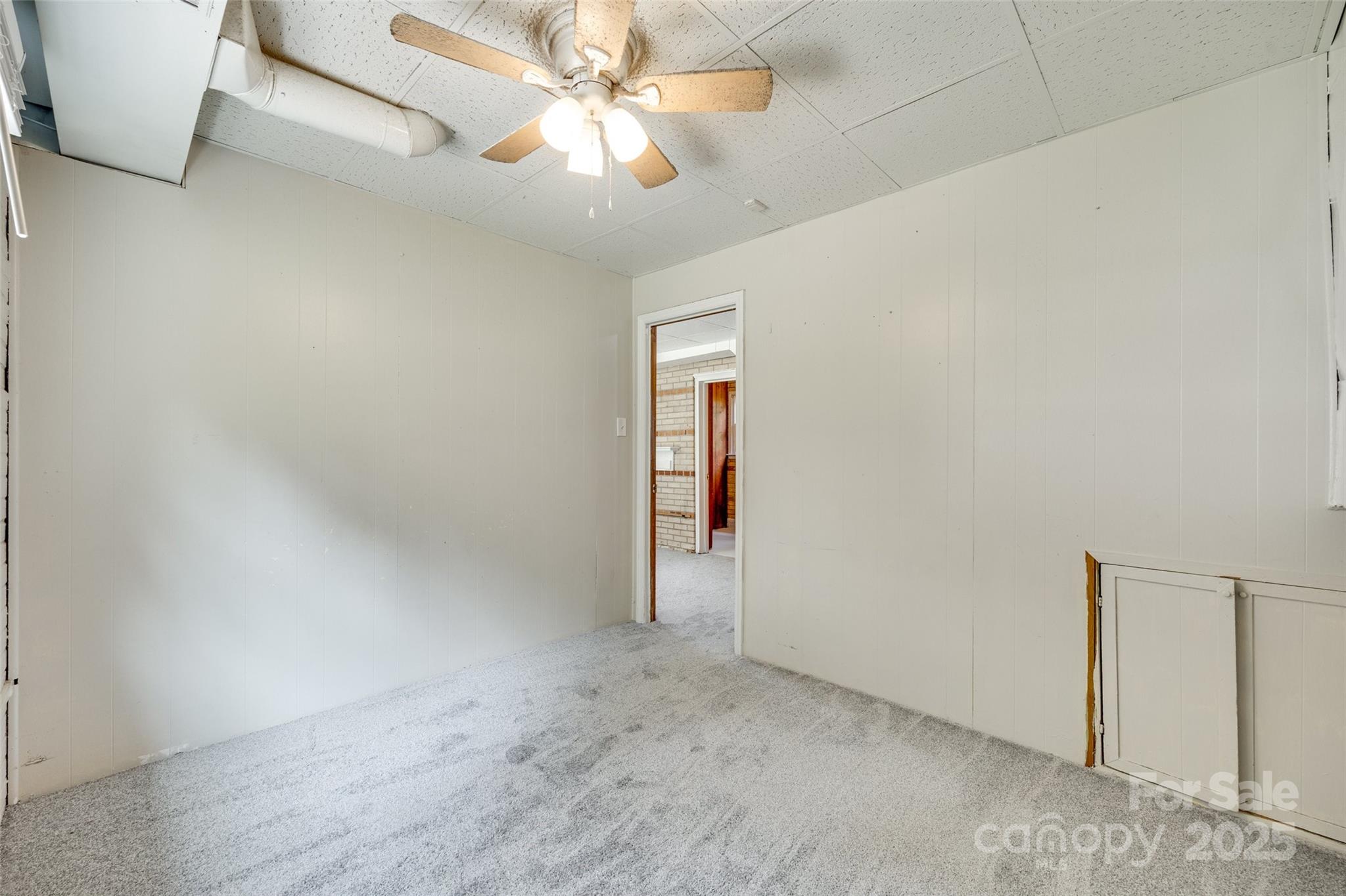 2111 Parkdale Avenue Property Photo 26