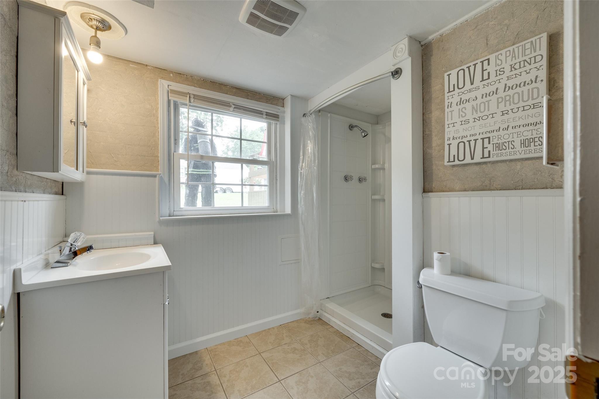 2111 Parkdale Avenue Property Photo 29