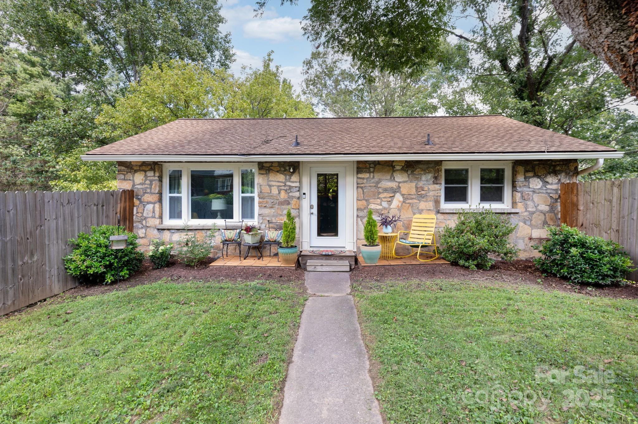 9 Linden Avenue Property Photo 1