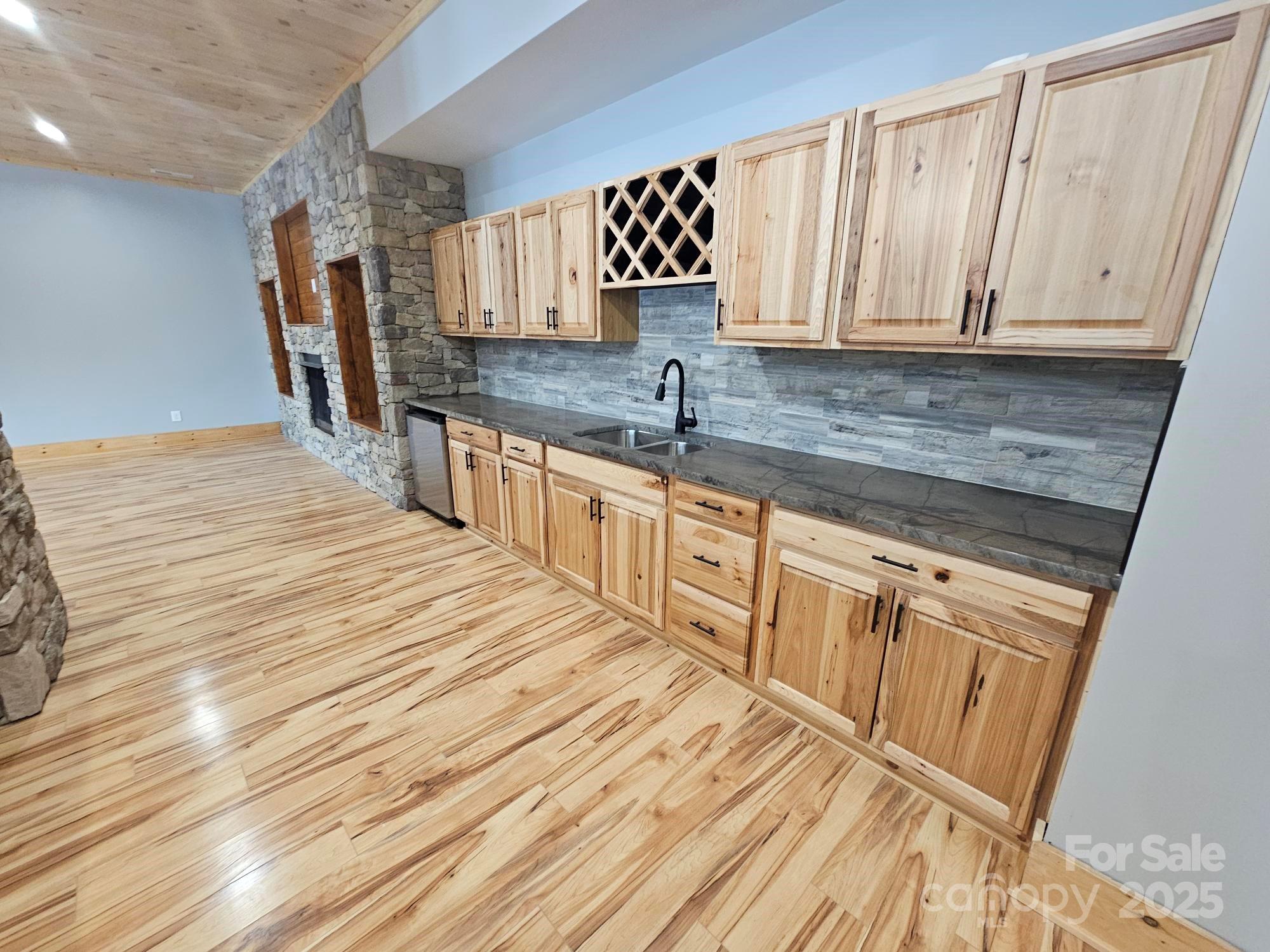 1076 Table View Drive 55 Property Photo 6