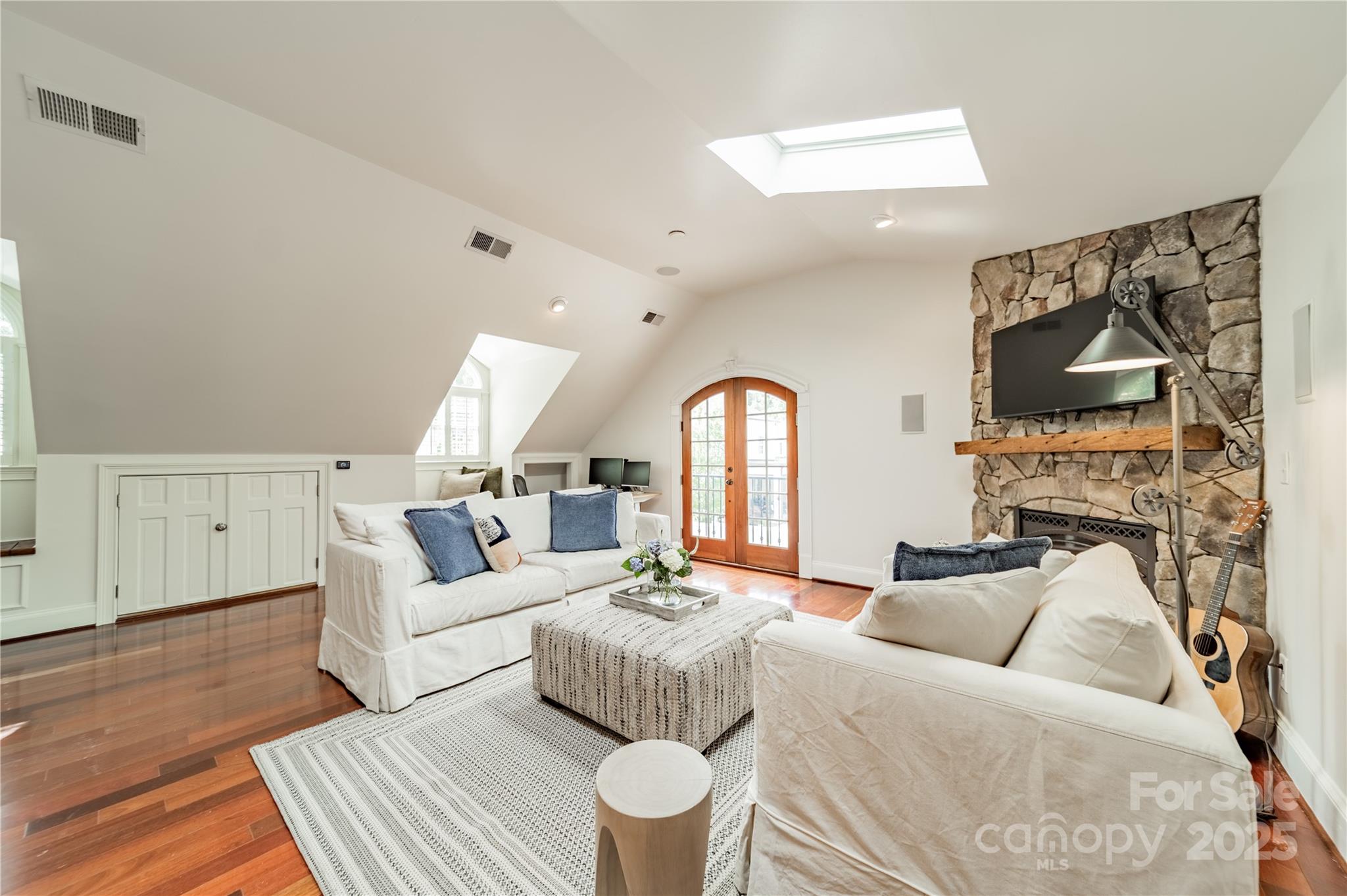 601 Cherokee Road Property Photo 41