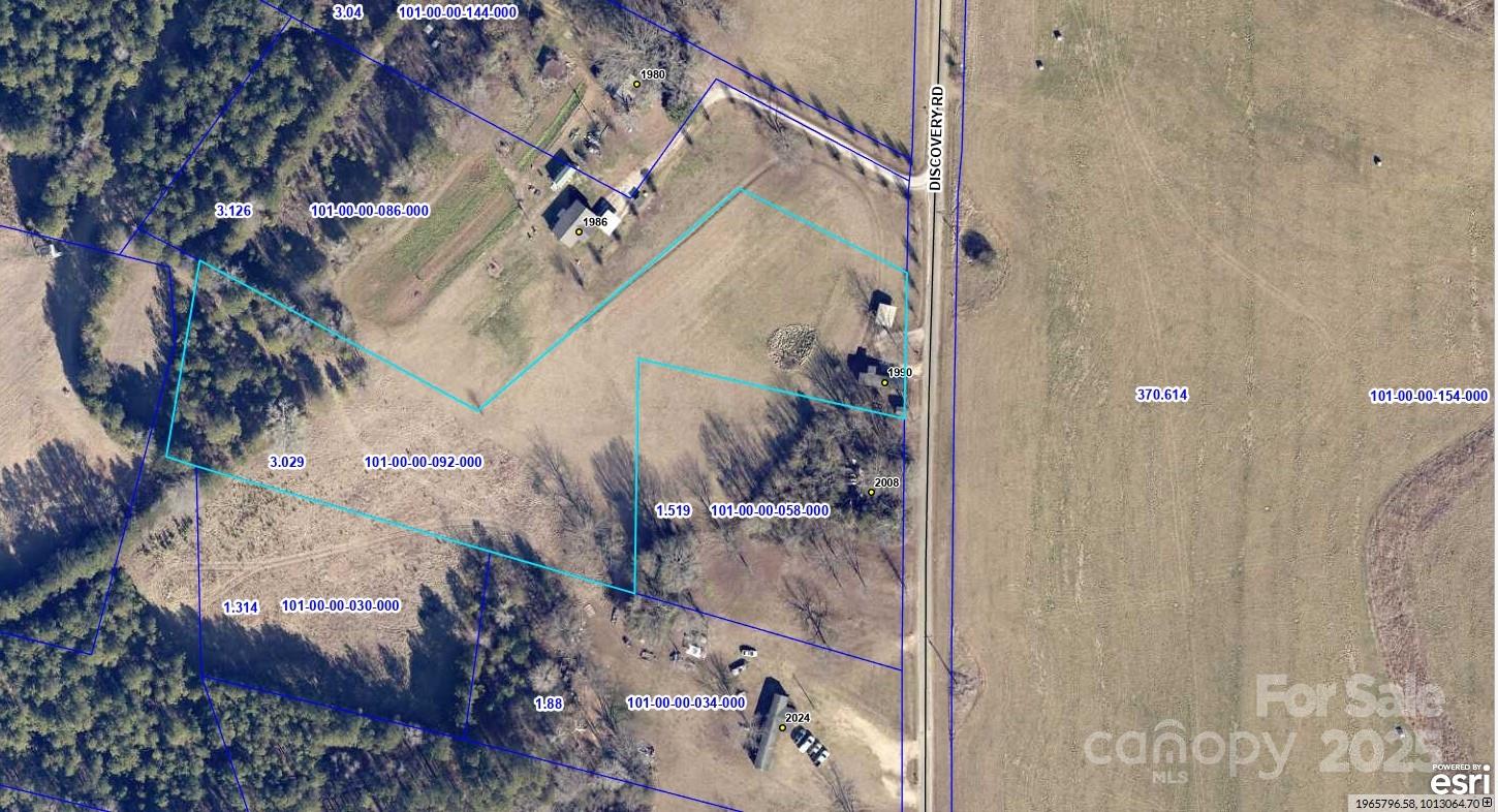 1990 Discovery Road Property Photo 1