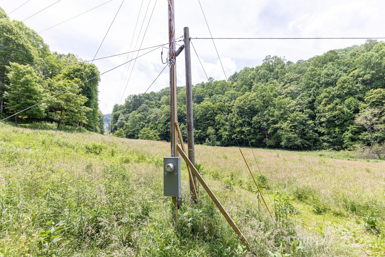 99999 Sugar Camp Road Property Photo 7