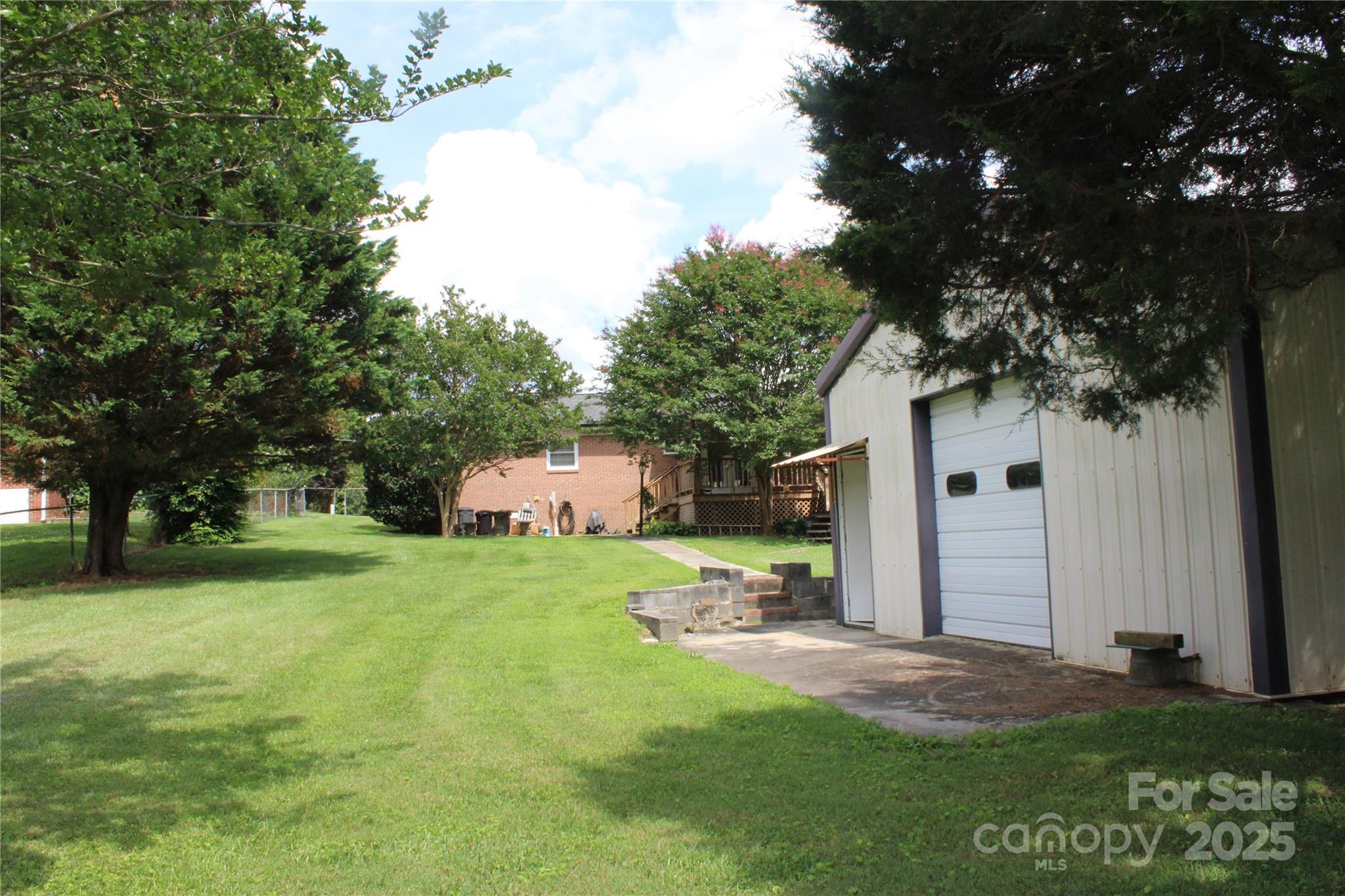 116 Woodbark Lane Property Photo 25
