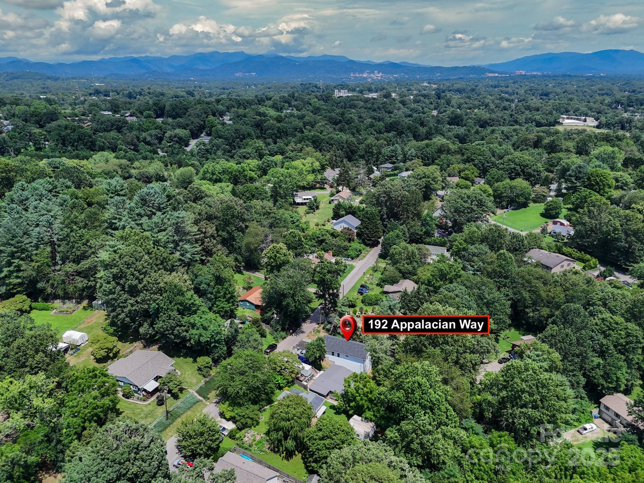 192 Appalachian Way Property Photo 9