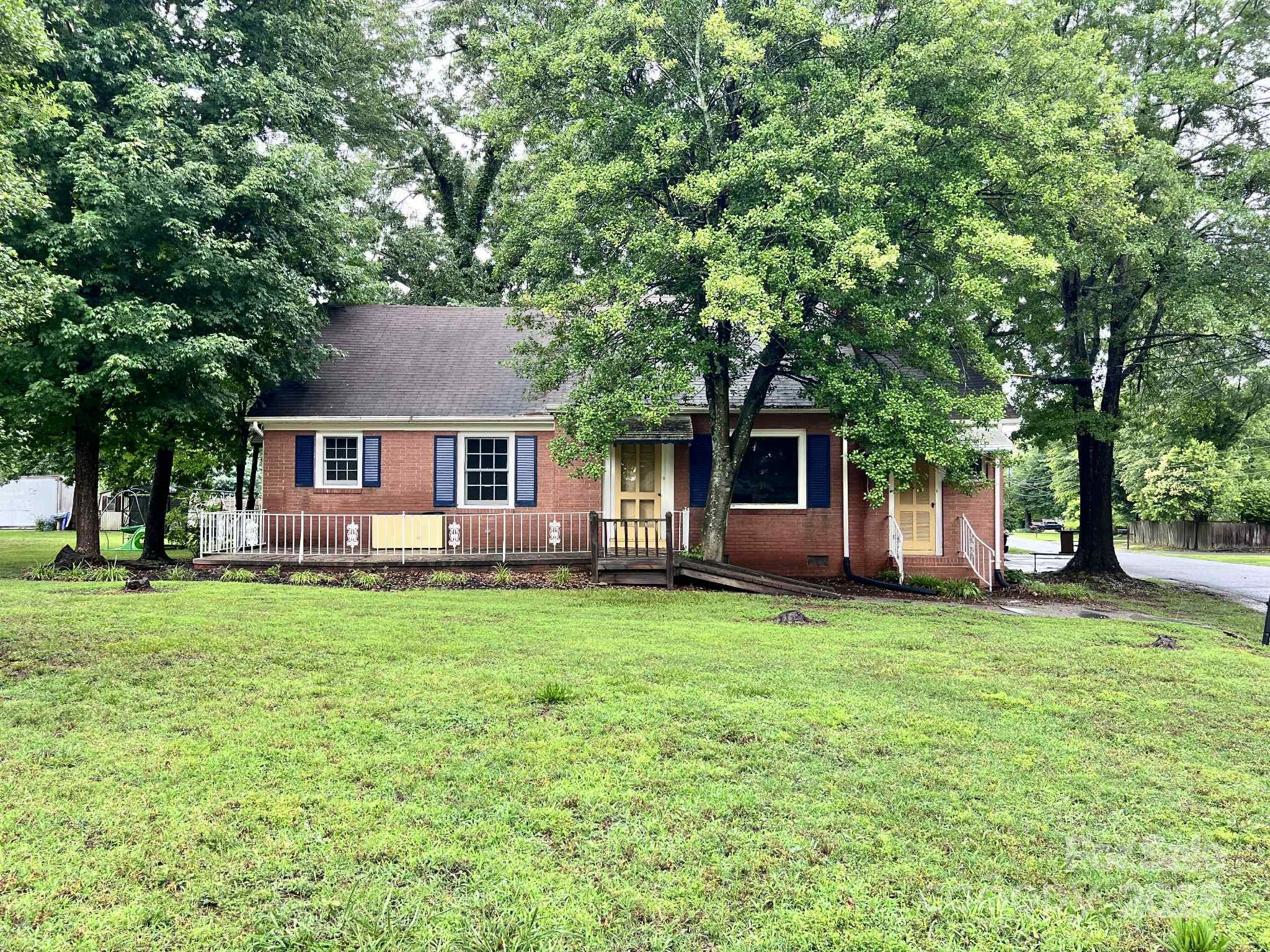 1287 Old Charlotte Road Property Photo 1